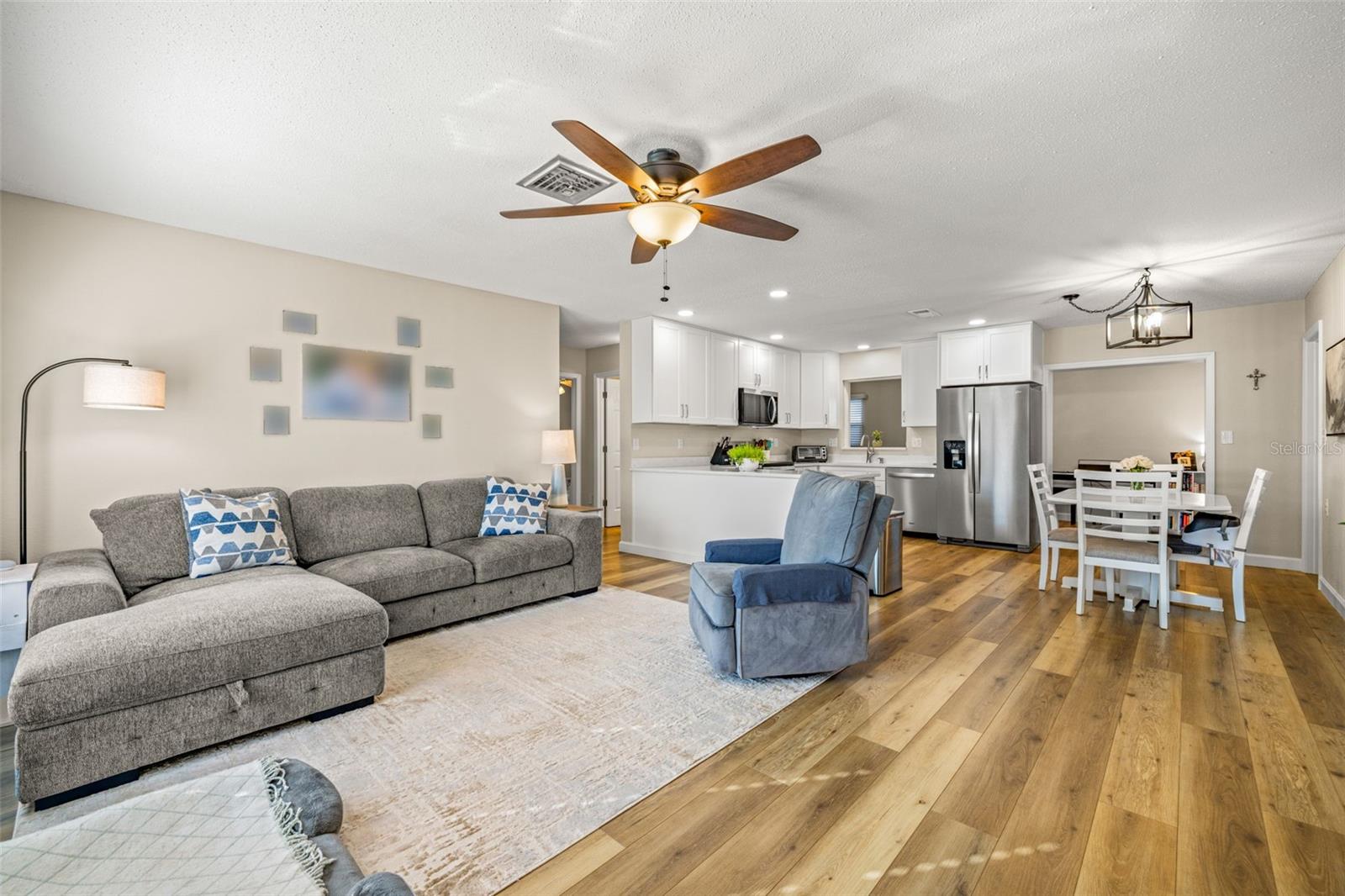 Image 5 of 28 For 314 Circle Drive