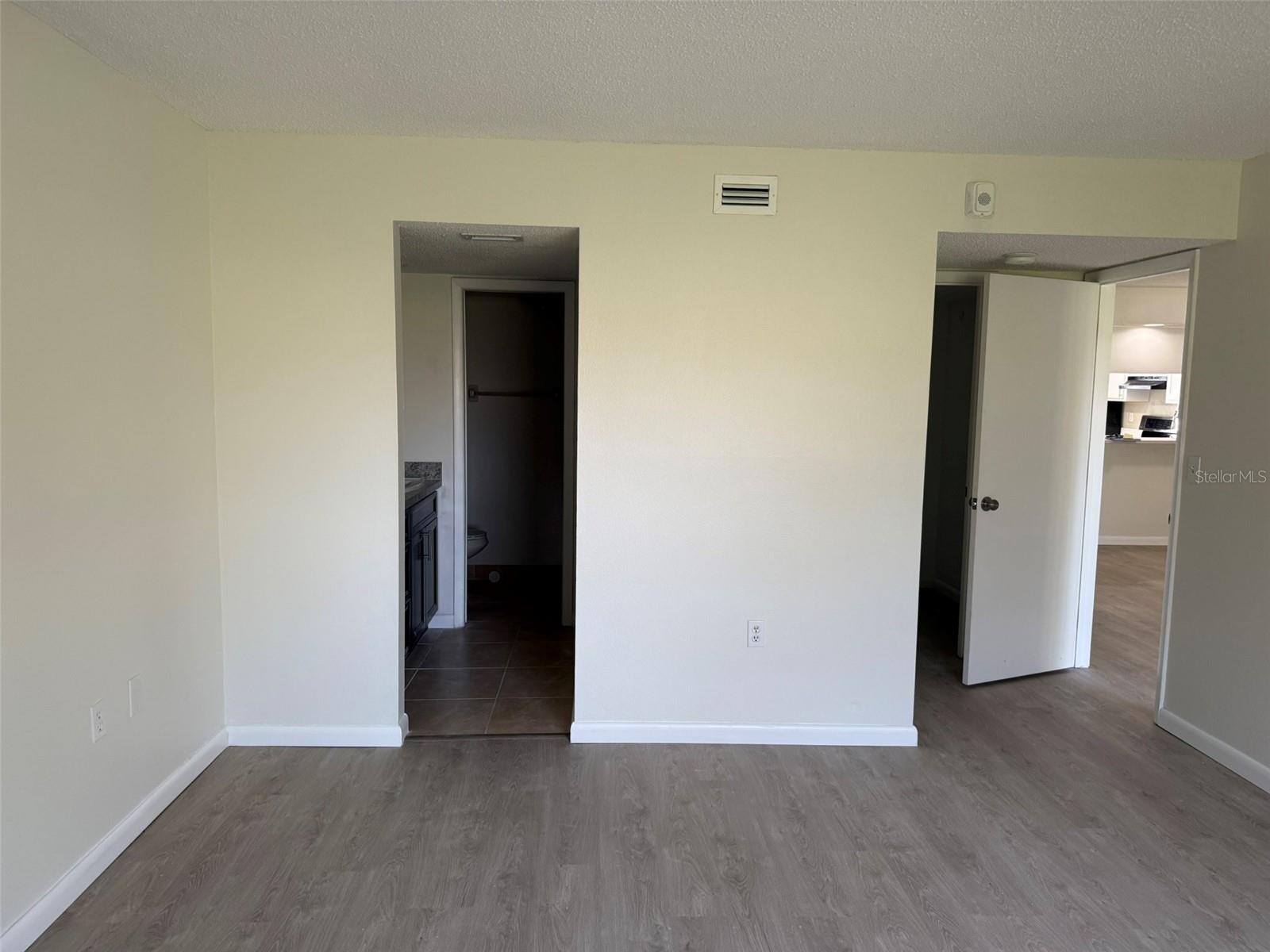 Image 15 of 26 For 229 Mary Drive 45