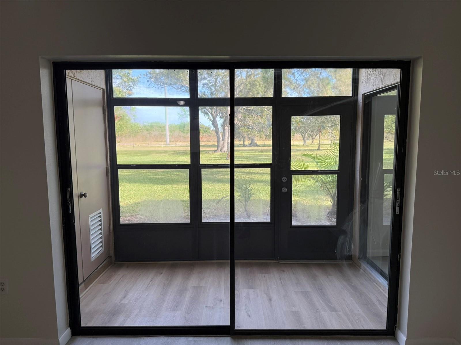 Image 21 of 26 For 229 Mary Drive 45