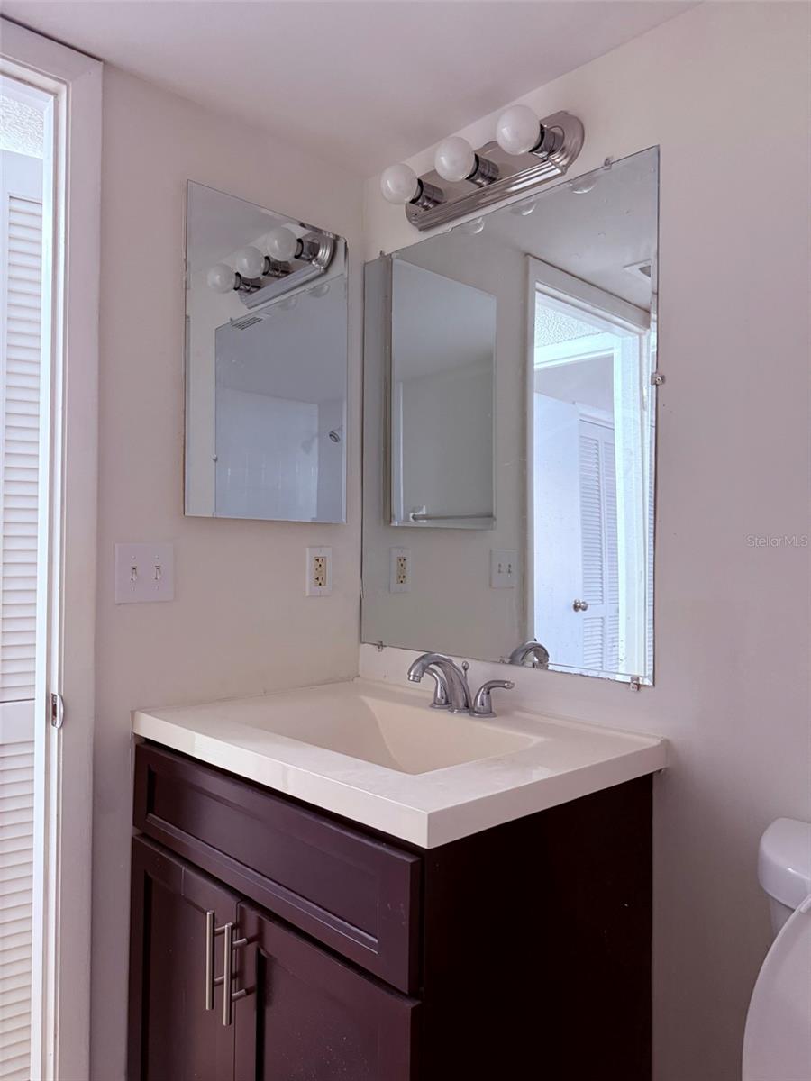 Image 9 of 26 For 229 Mary Drive 45