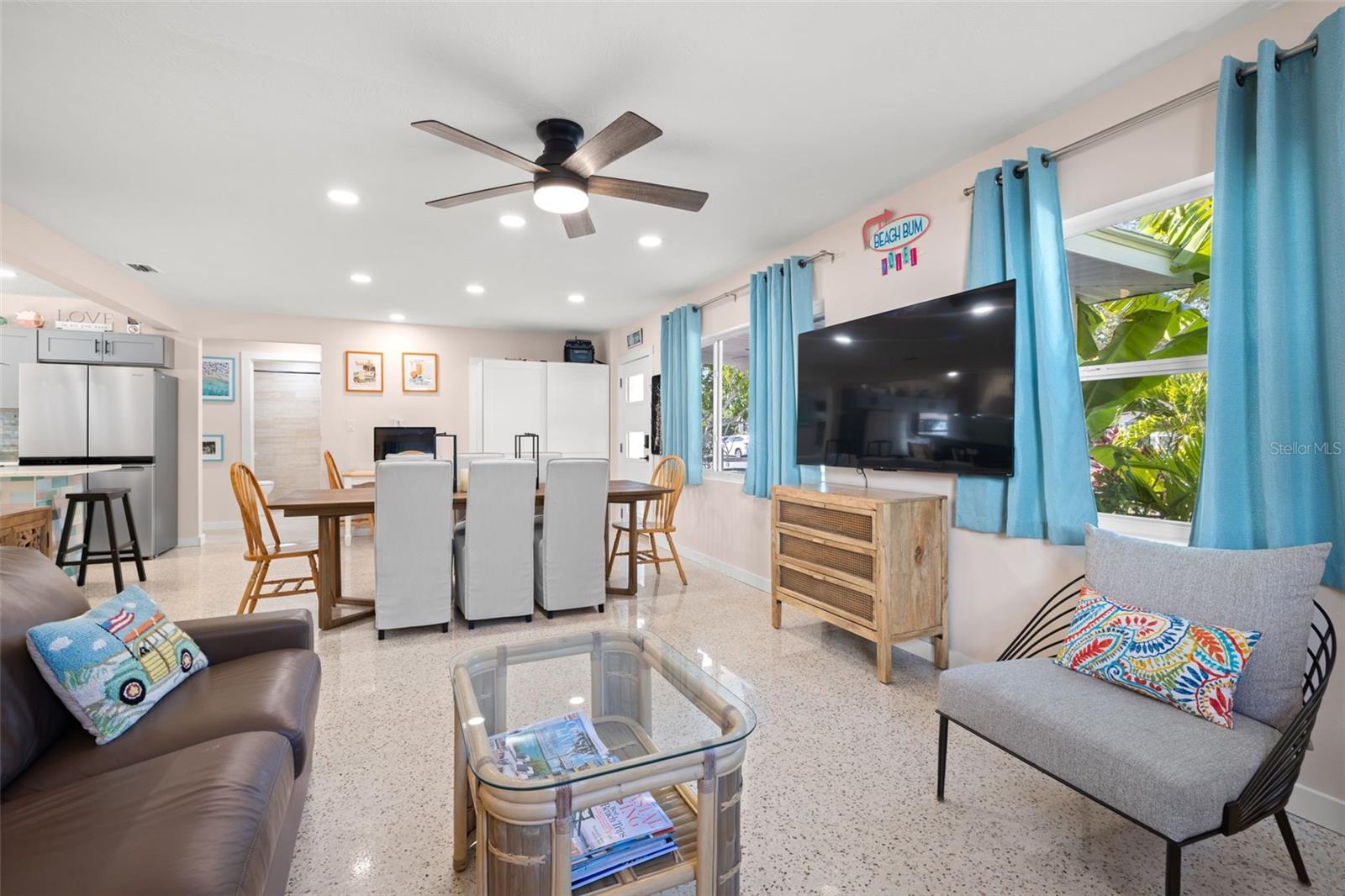 Image 16 of 47 For 1211 Bay Pine Boulevard