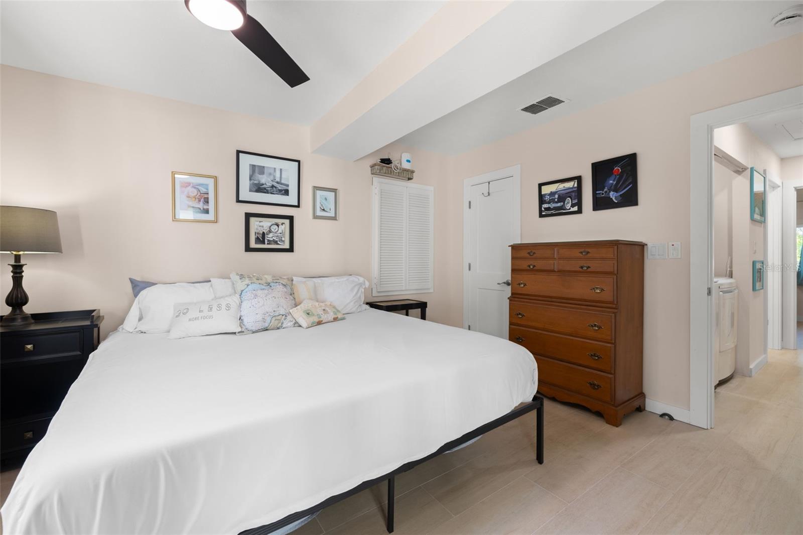 Image 28 of 47 For 1211 Bay Pine Boulevard