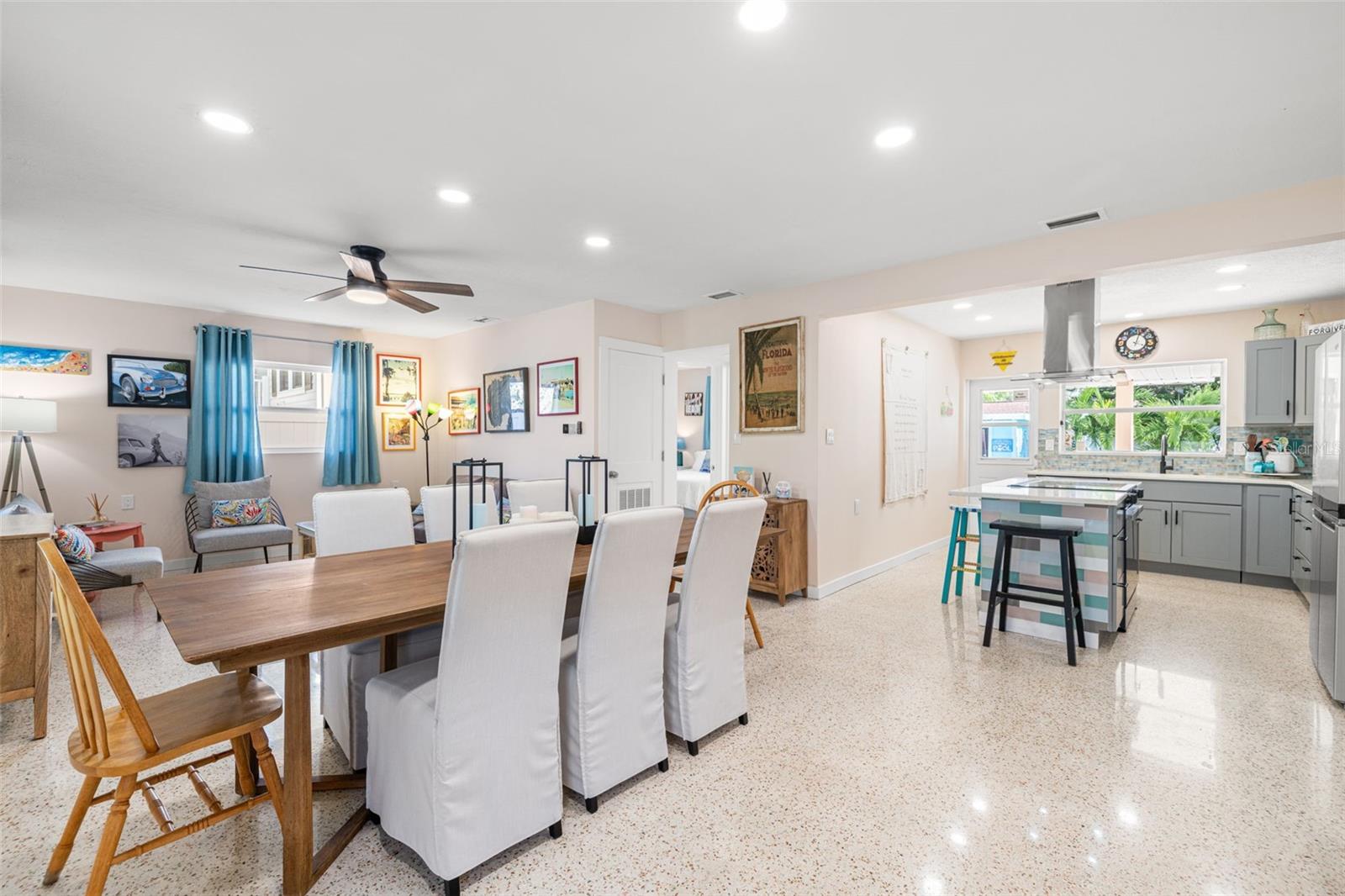 Image 3 of 47 For 1211 Bay Pine Boulevard