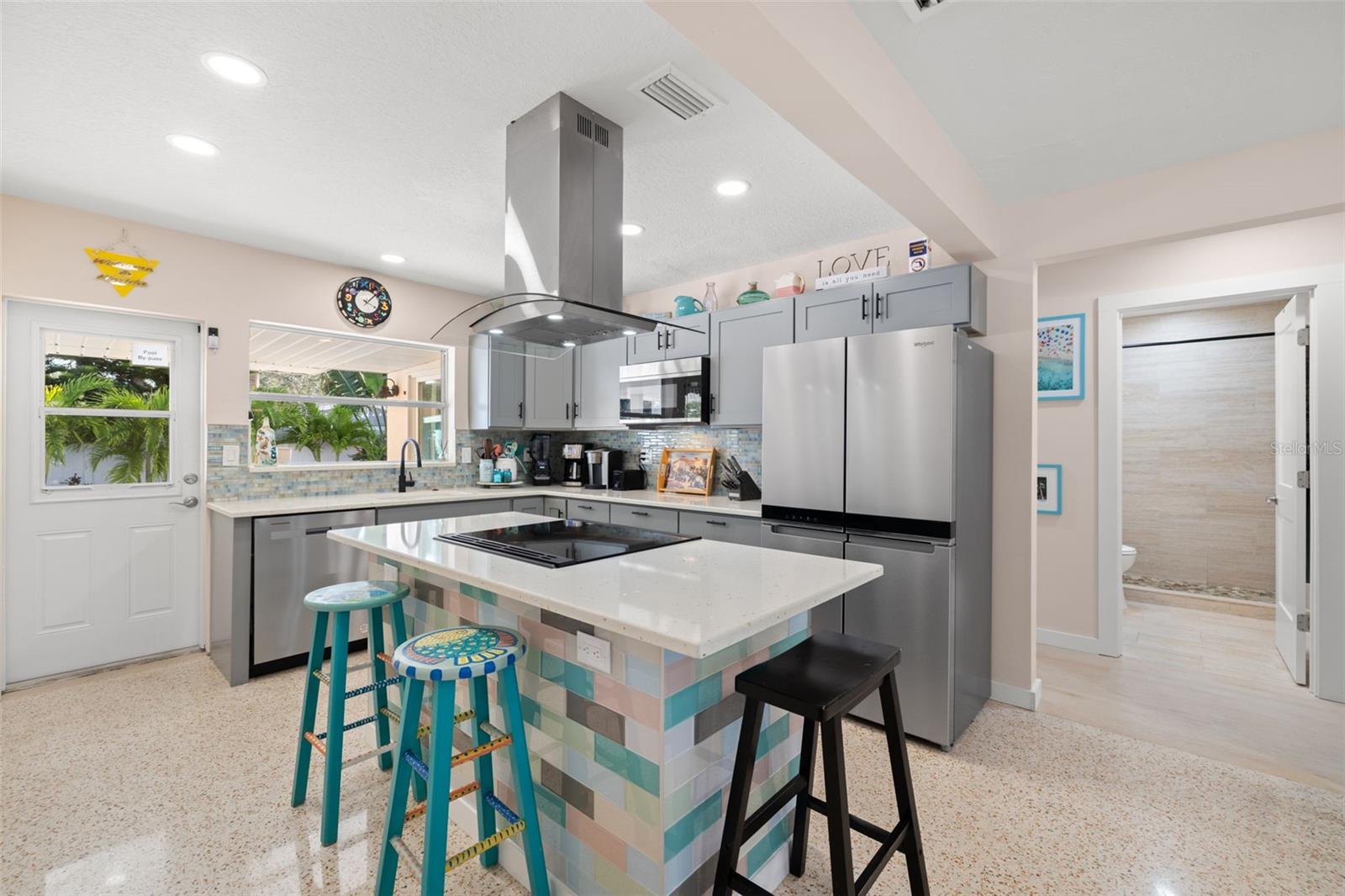 Image 4 of 47 For 1211 Bay Pine Boulevard