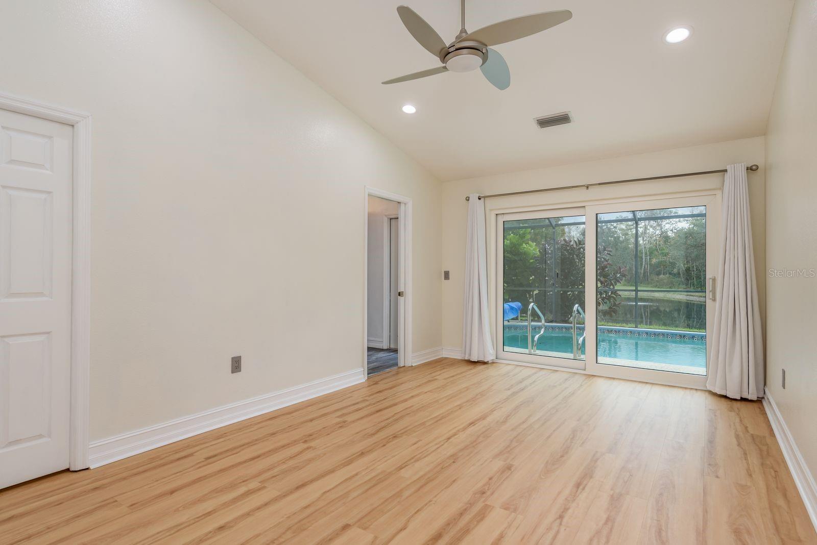 Image 17 of 50 For 5590 Greyston Street