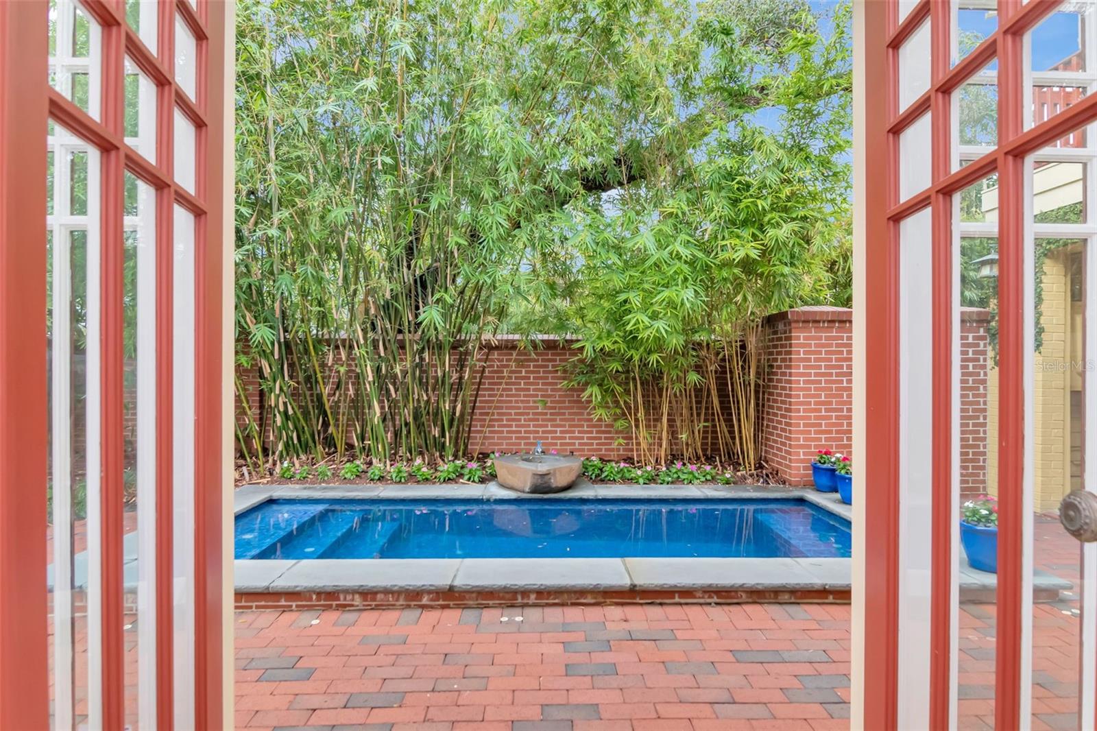 Image 26 of 29 For 713 Delaware Avenue