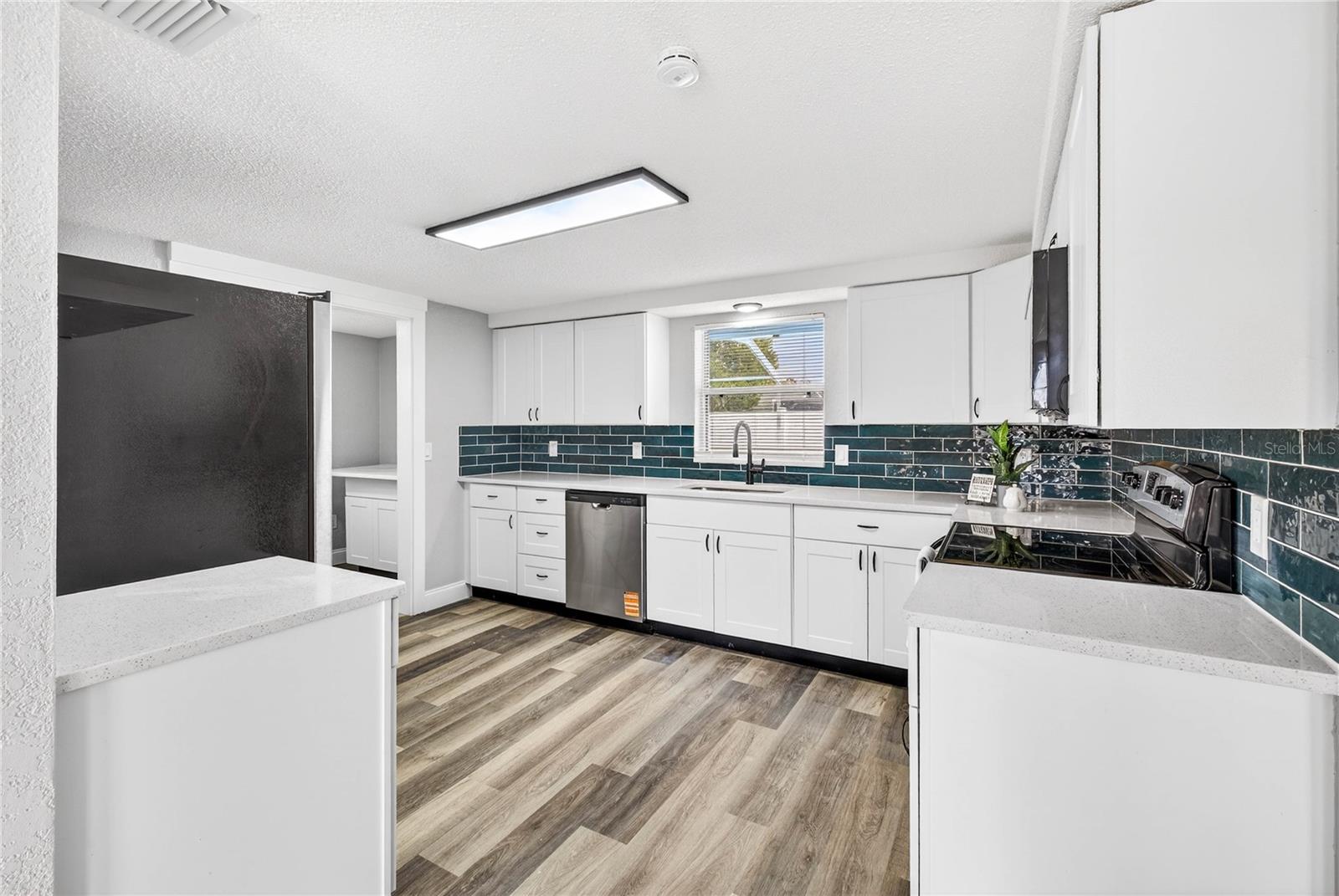 Image 11 of 25 For 11214 Kapok Avenue