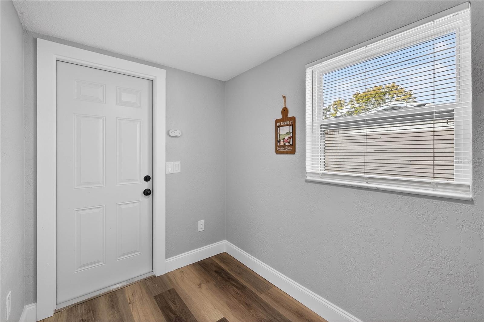 Image 16 of 25 For 11214 Kapok Avenue