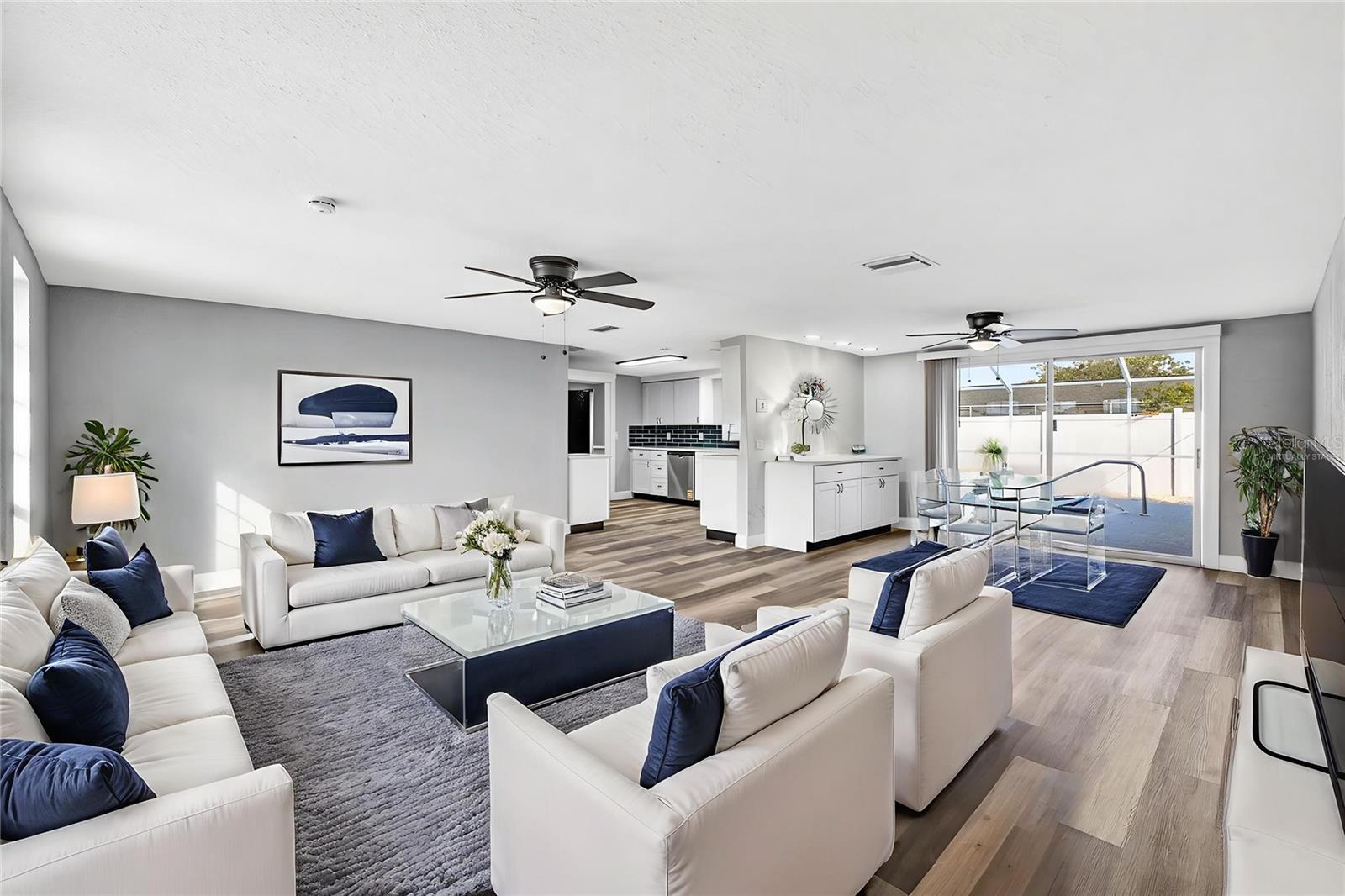 Image 5 of 25 For 11214 Kapok Avenue