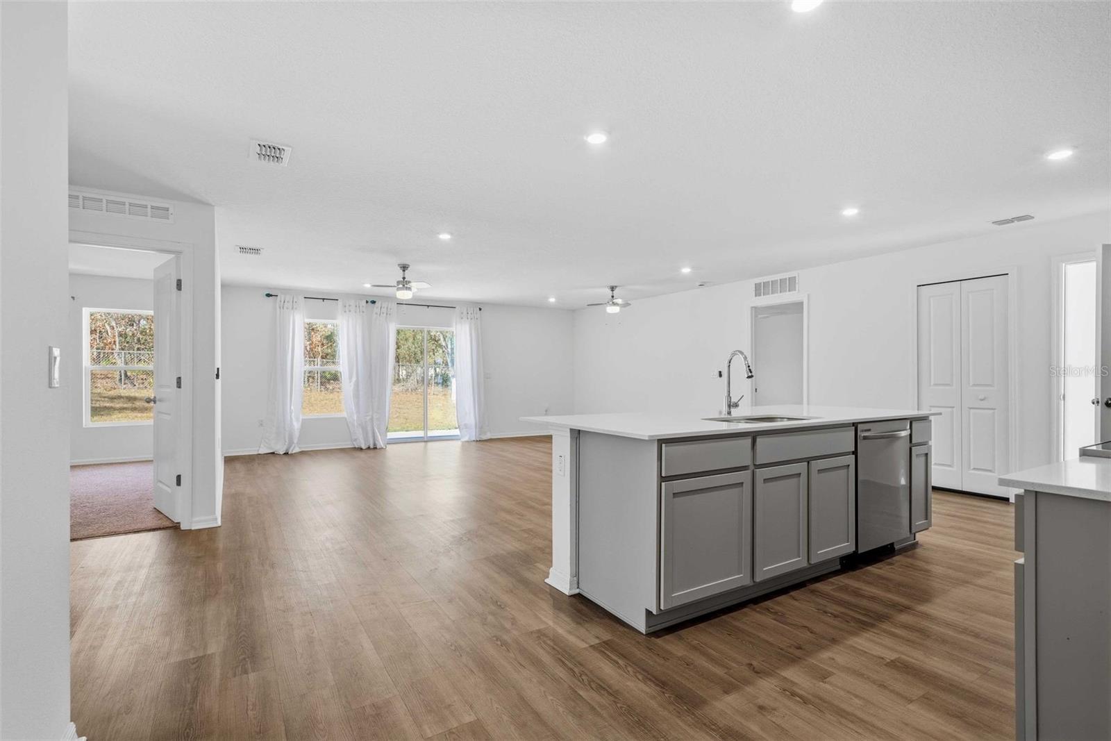 Image 11 of 46 For 16287 Little Auk Road