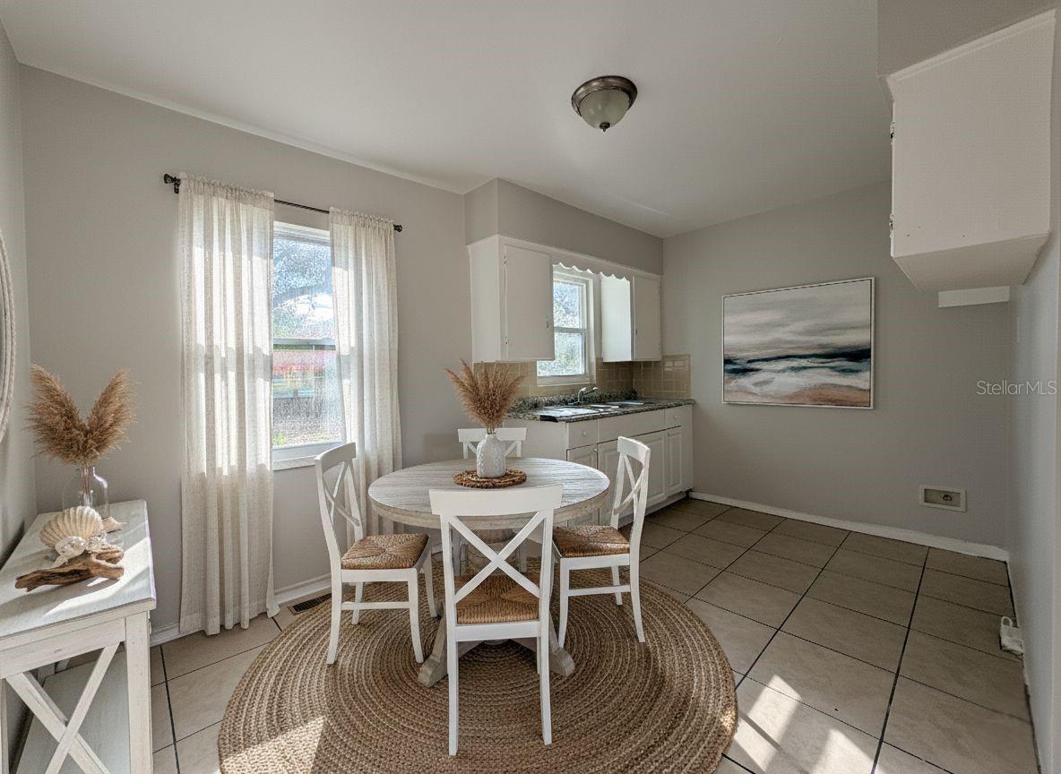 Image 2 of 8 For 900 40th Street S