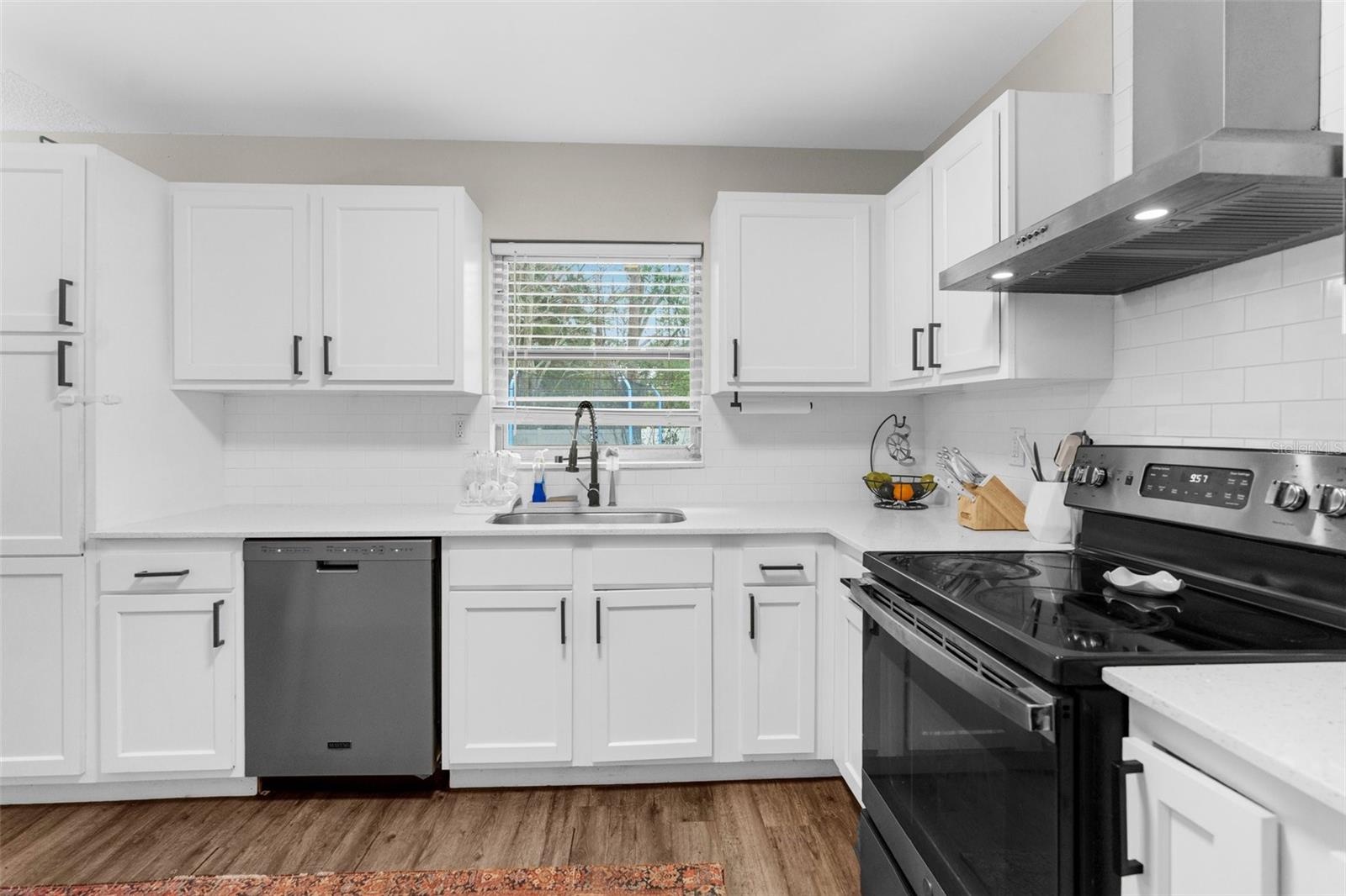 Image 11 of 24 For 4666 Kirkland Avenue