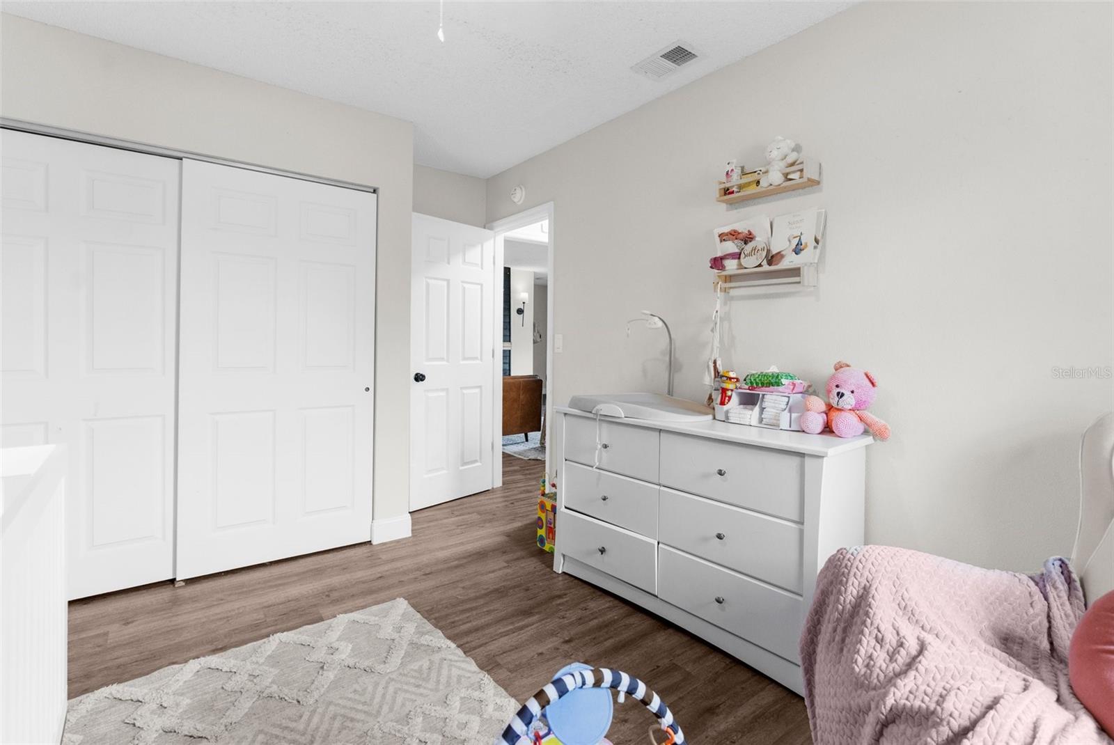 Image 19 of 24 For 4666 Kirkland Avenue