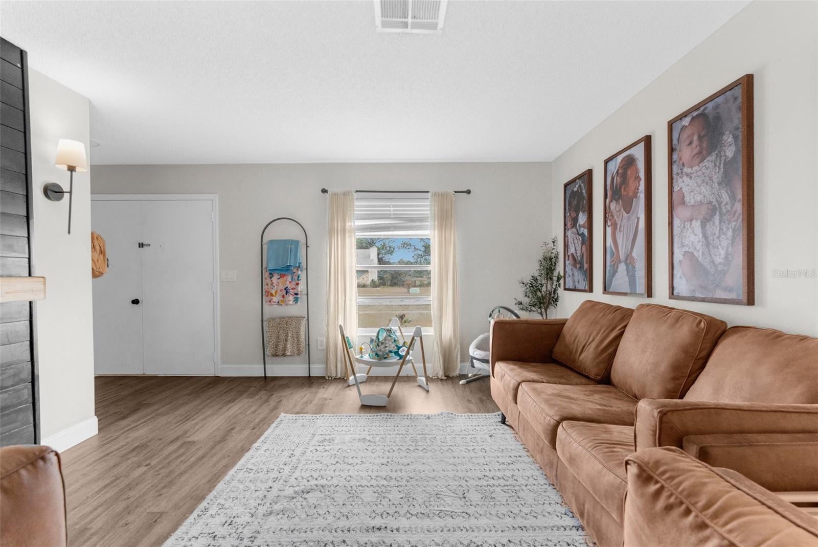 Image 5 of 24 For 4666 Kirkland Avenue