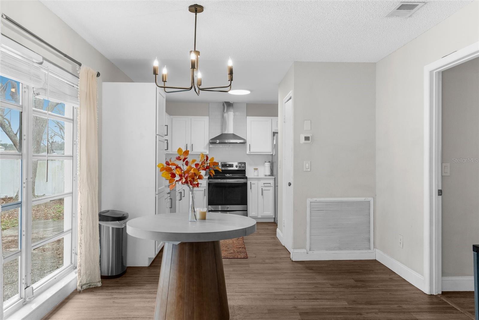 Image 8 of 24 For 4666 Kirkland Avenue