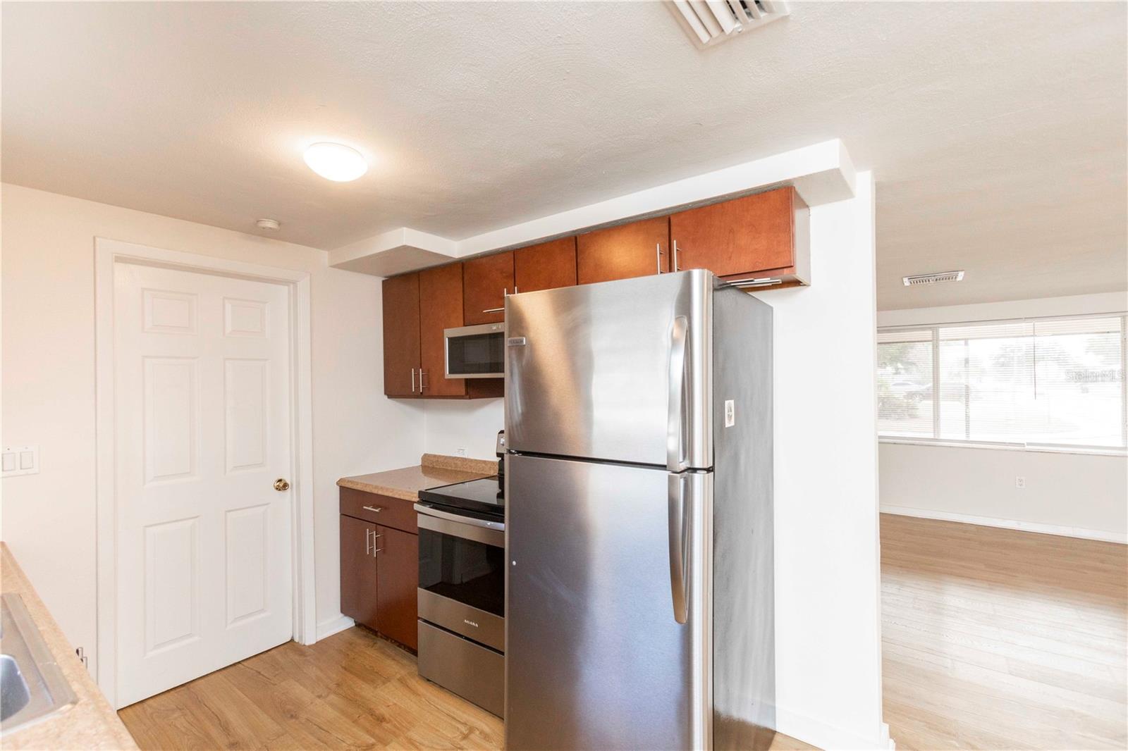 Image 15 of 26 For 6149 2nd Avenue