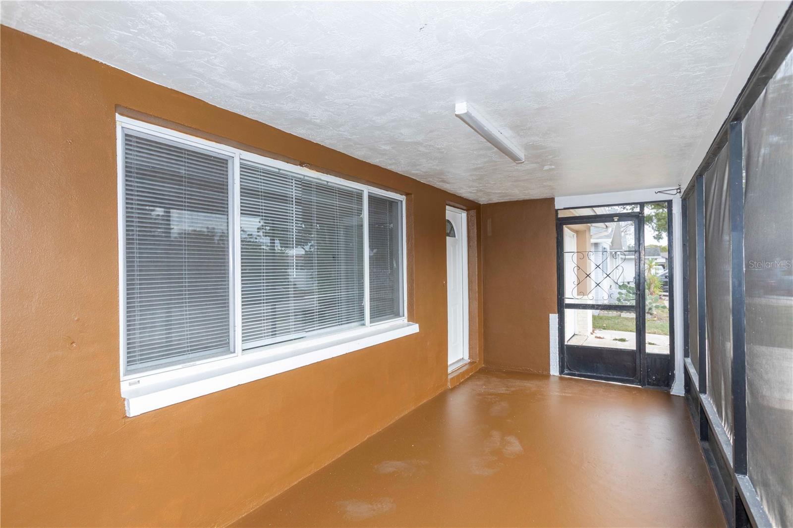 Image 5 of 26 For 6149 2nd Avenue