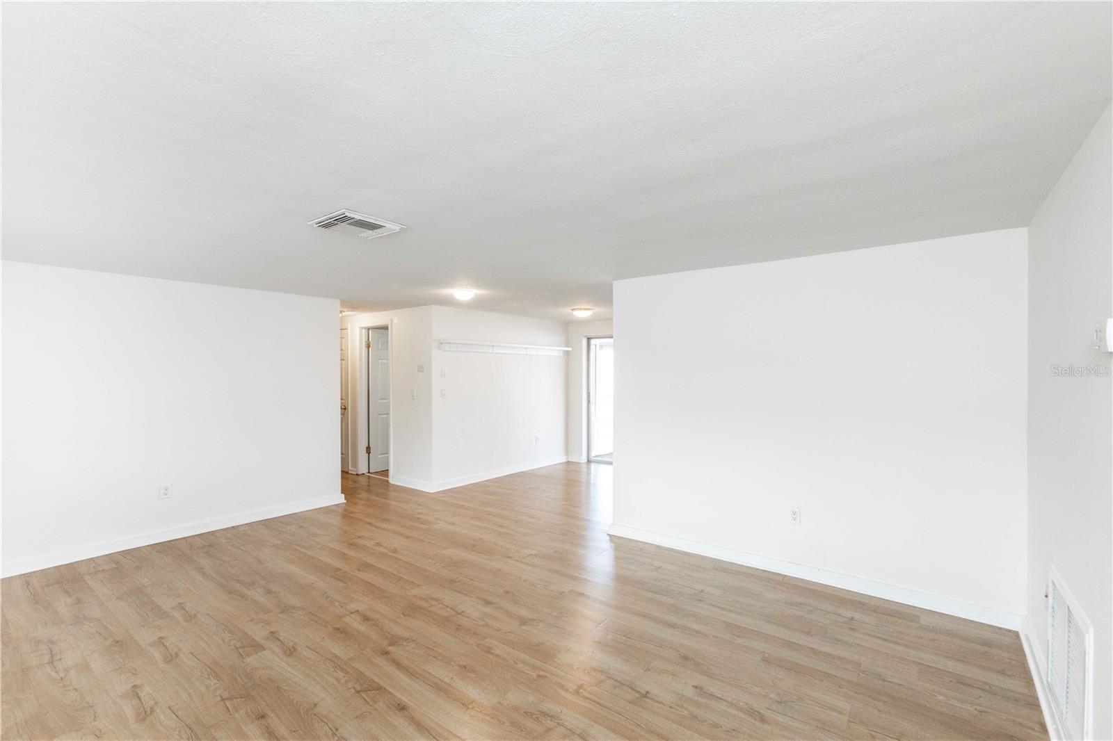 Image 8 of 26 For 6149 2nd Avenue