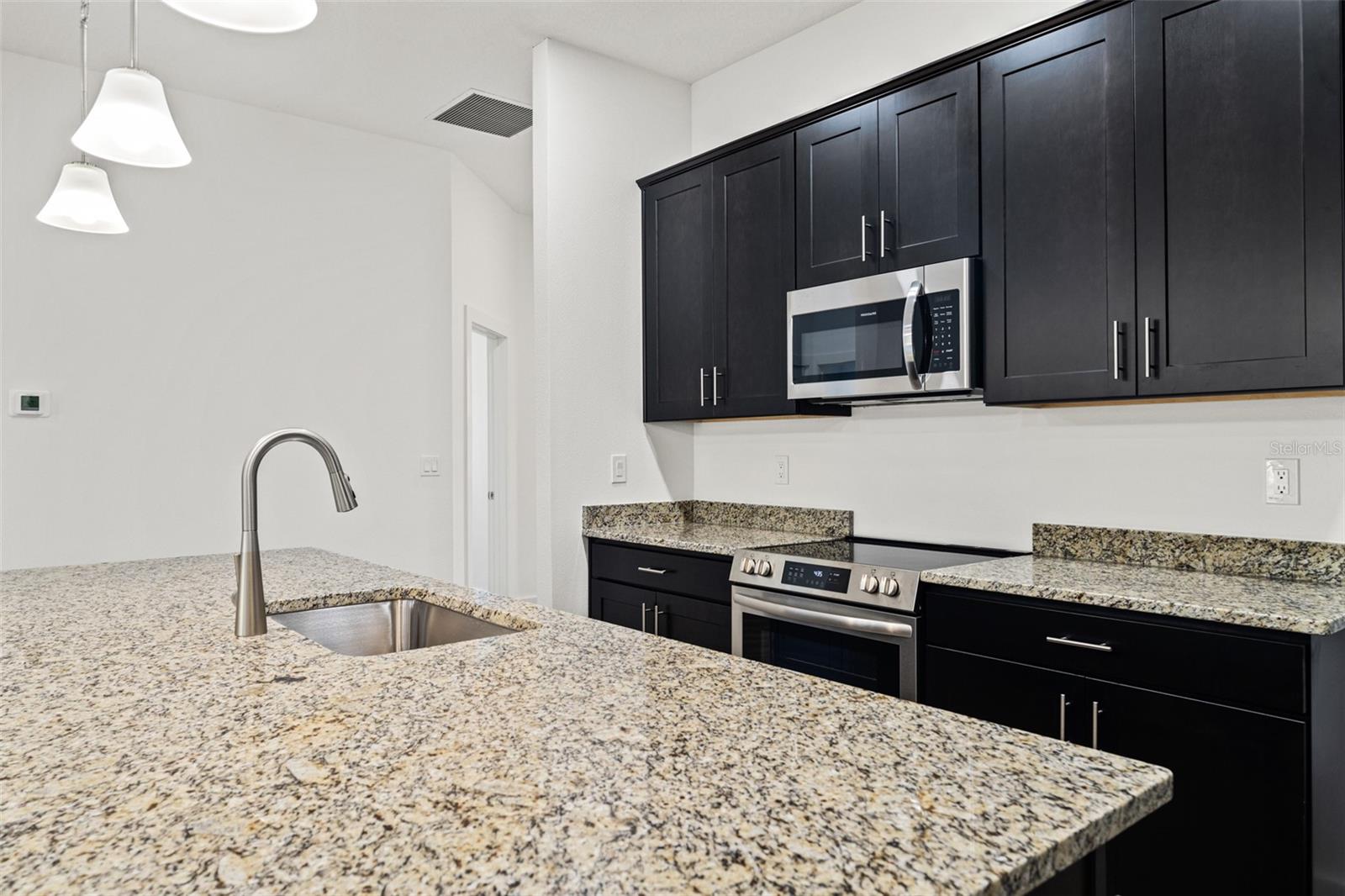 Image 18 of 50 For 15171 Pomp Parkway