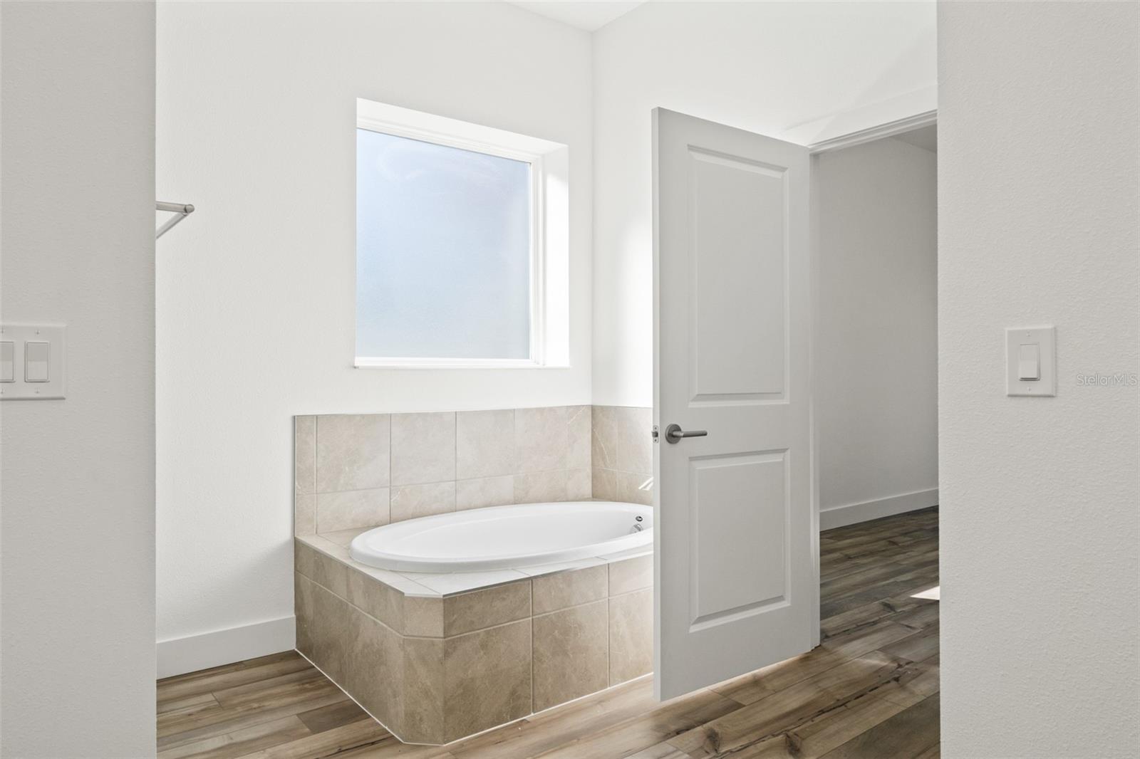 Image 32 of 50 For 15171 Pomp Parkway