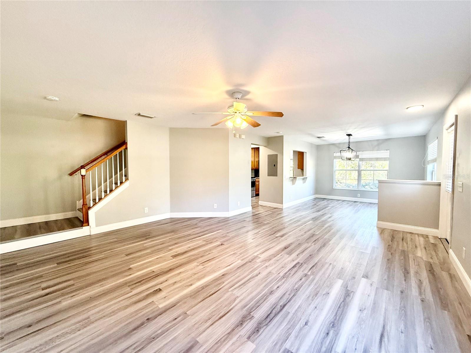 Image 11 of 25 For 9604 Charlesberg Drive