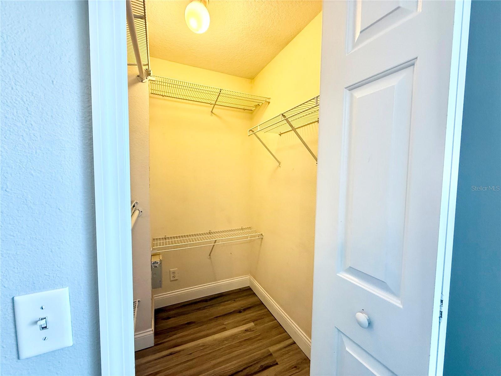 Image 18 of 25 For 9604 Charlesberg Drive