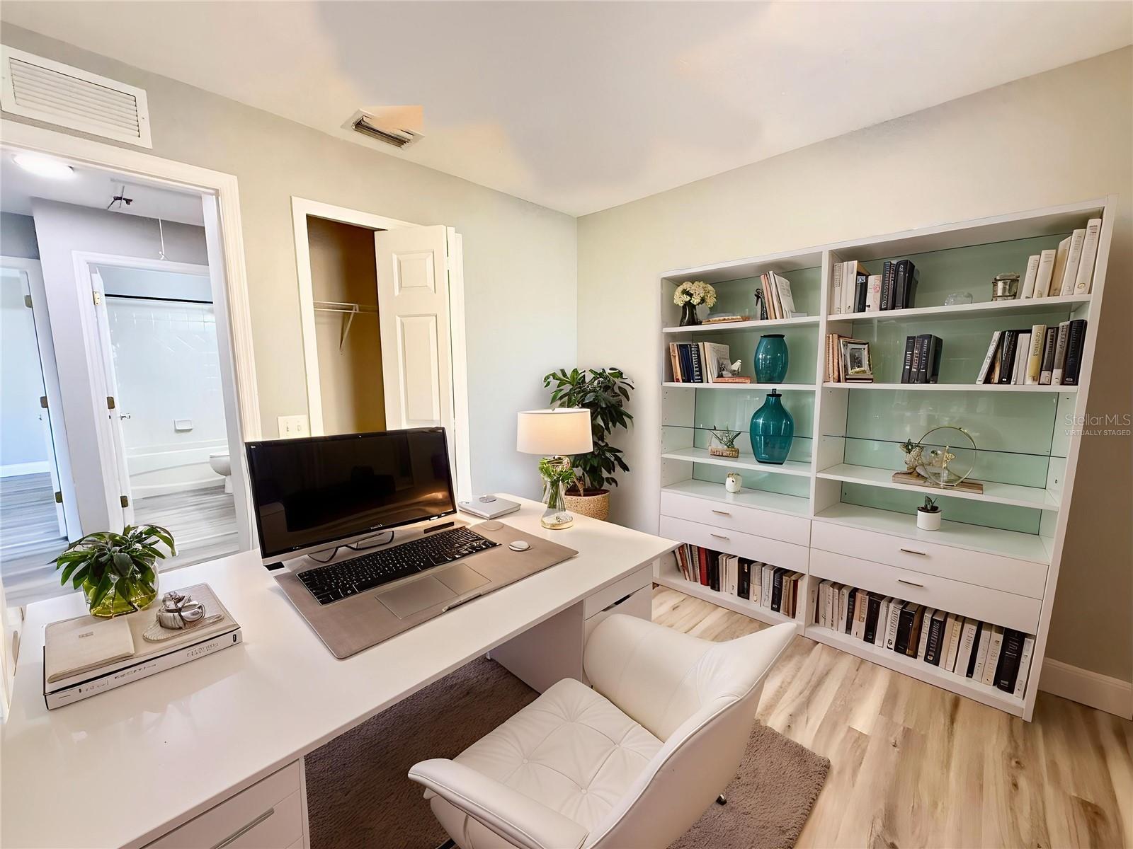 Image 22 of 25 For 9604 Charlesberg Drive