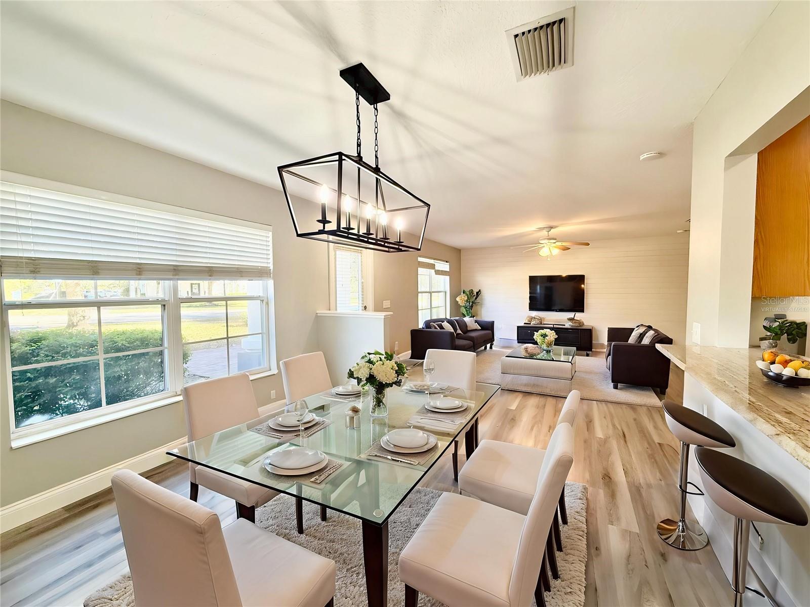 Image 9 of 25 For 9604 Charlesberg Drive