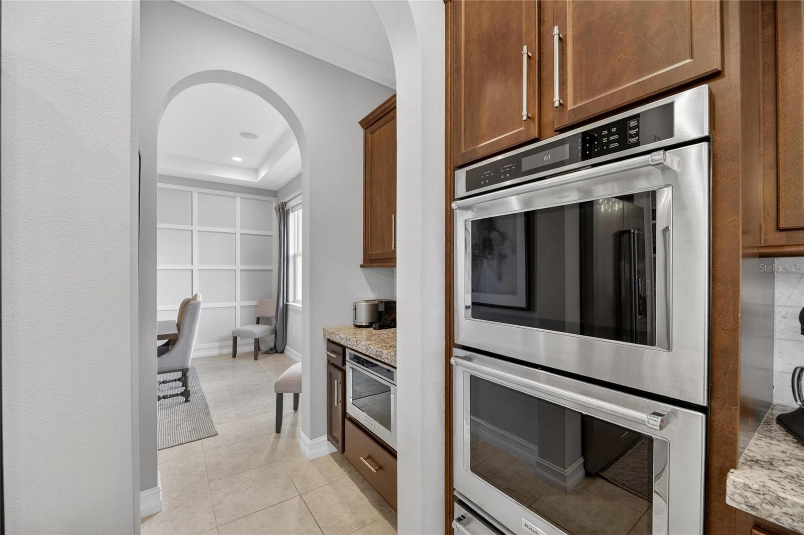 Image 17 of 49 For 18233 Leafmore Street