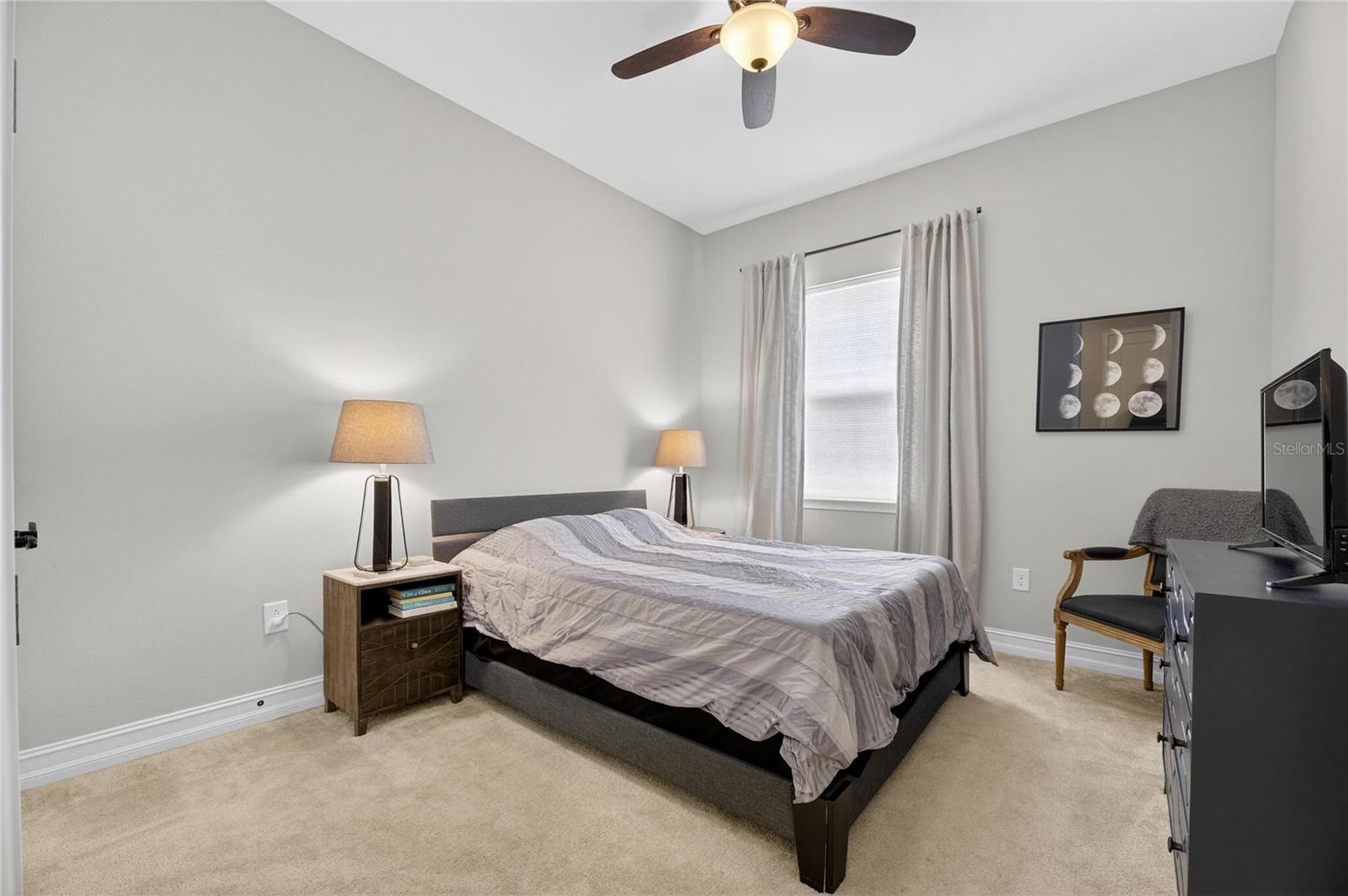 Image 32 of 49 For 18233 Leafmore Street