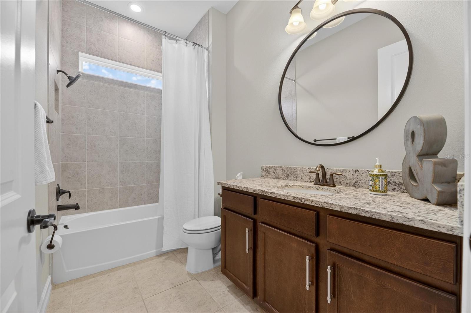 Image 34 of 49 For 18233 Leafmore Street