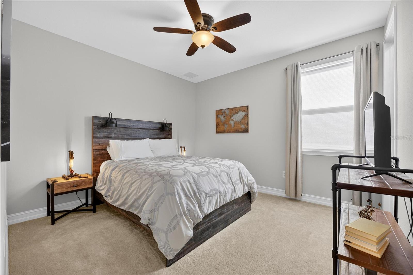 Image 35 of 49 For 18233 Leafmore Street