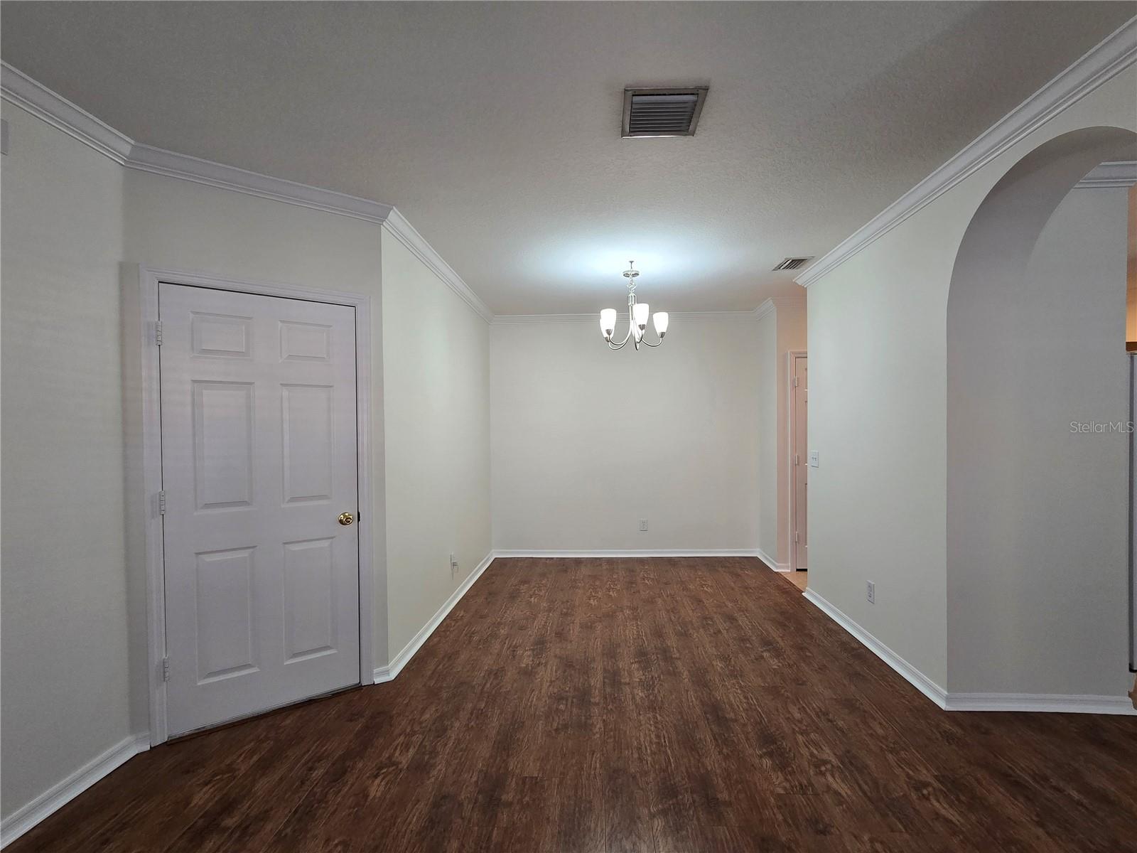 Image 10 of 46 For 1045 Blackwater Drive