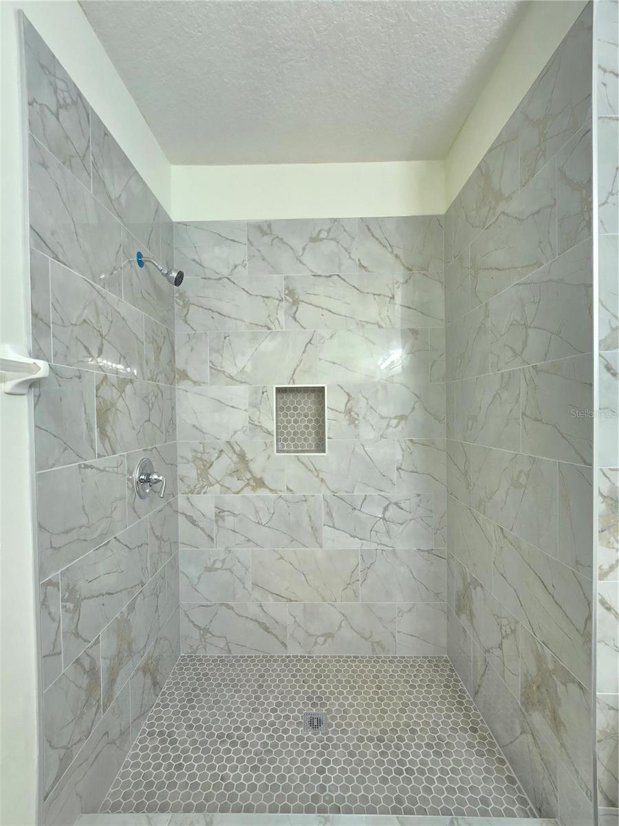 Image 26 of 46 For 1045 Blackwater Drive