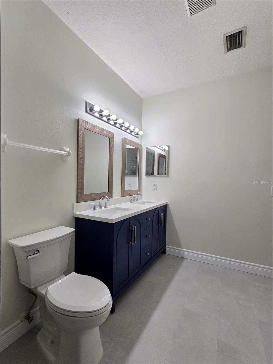 Image 27 of 46 For 1045 Blackwater Drive