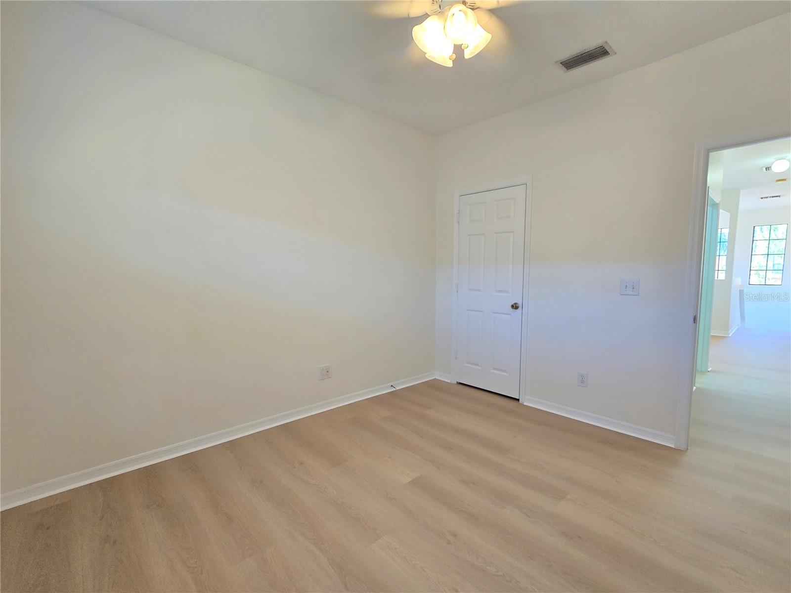 Image 31 of 46 For 1045 Blackwater Drive