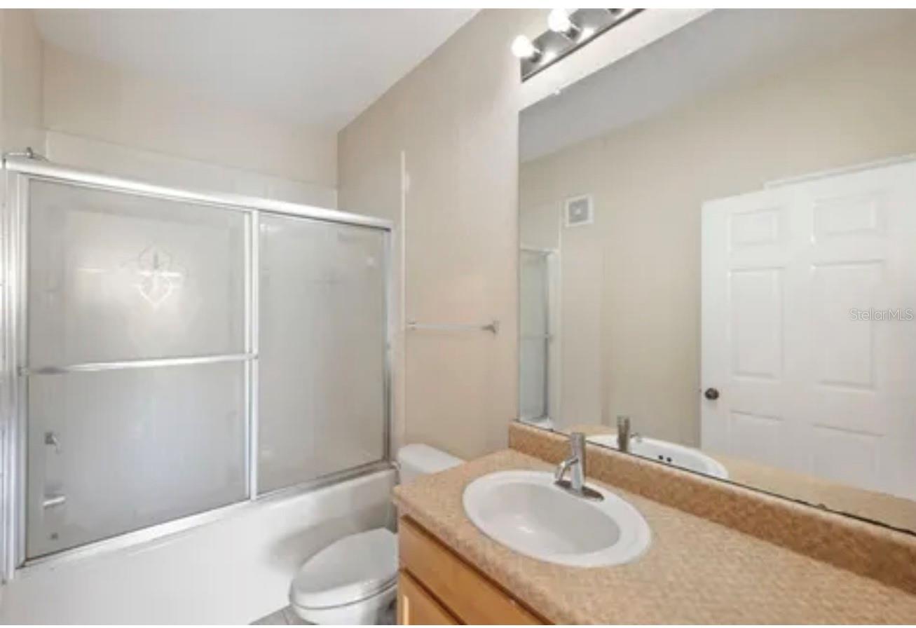 Image 17 of 23 For 10209 Courtney Palms Boulevard 204