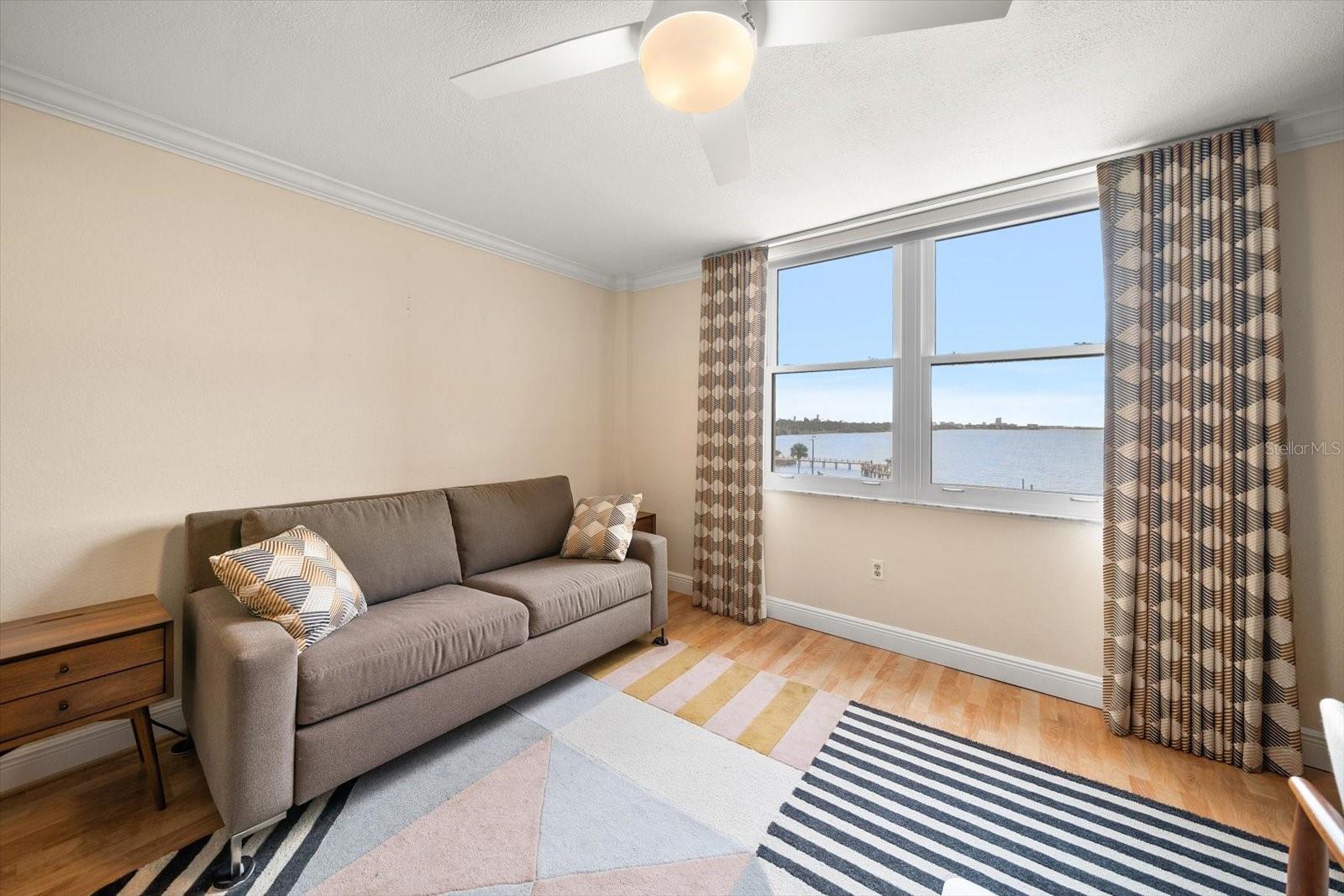 Image 22 of 55 For 634 Edgewater Drive 444