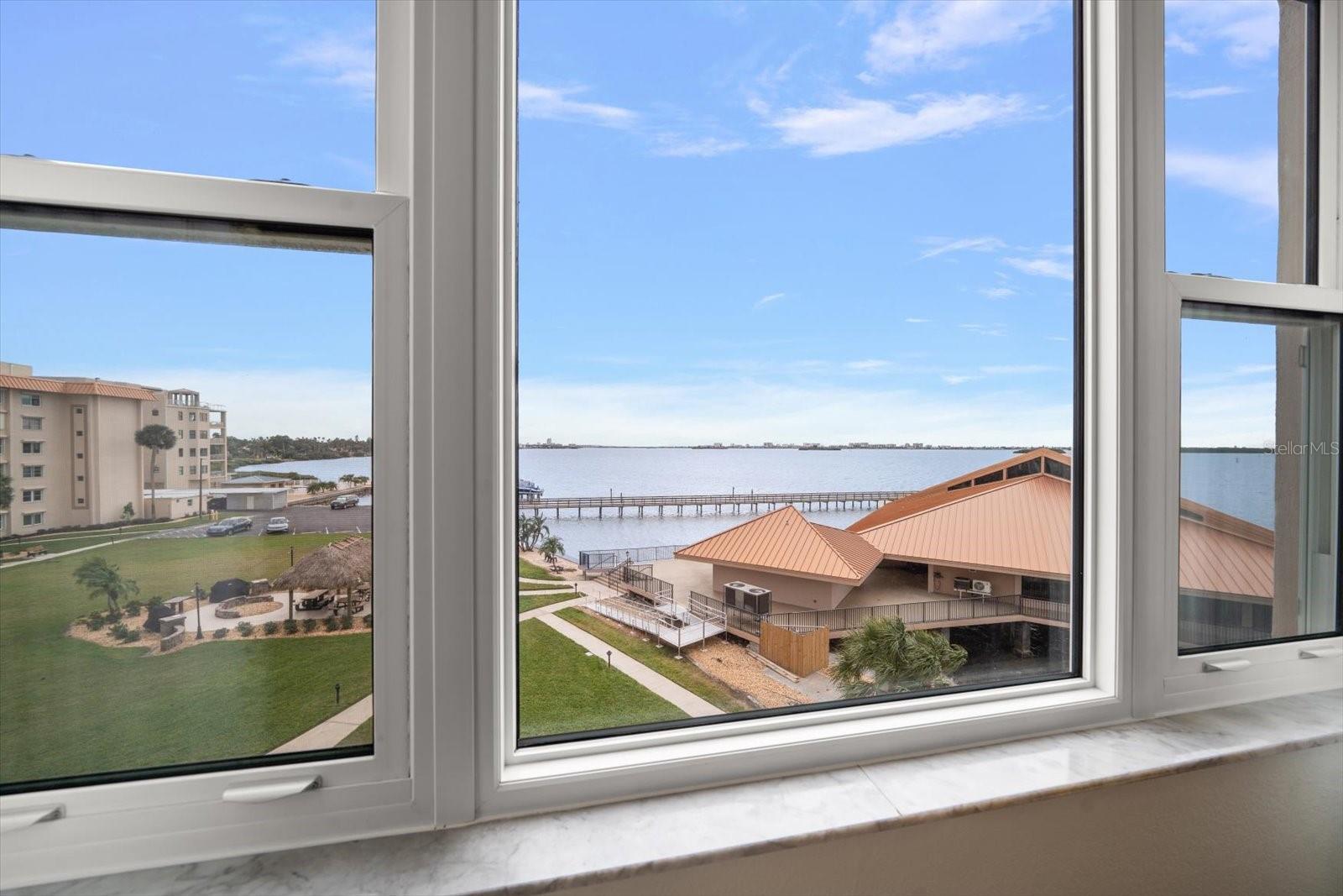 Image 27 of 55 For 634 Edgewater Drive 444