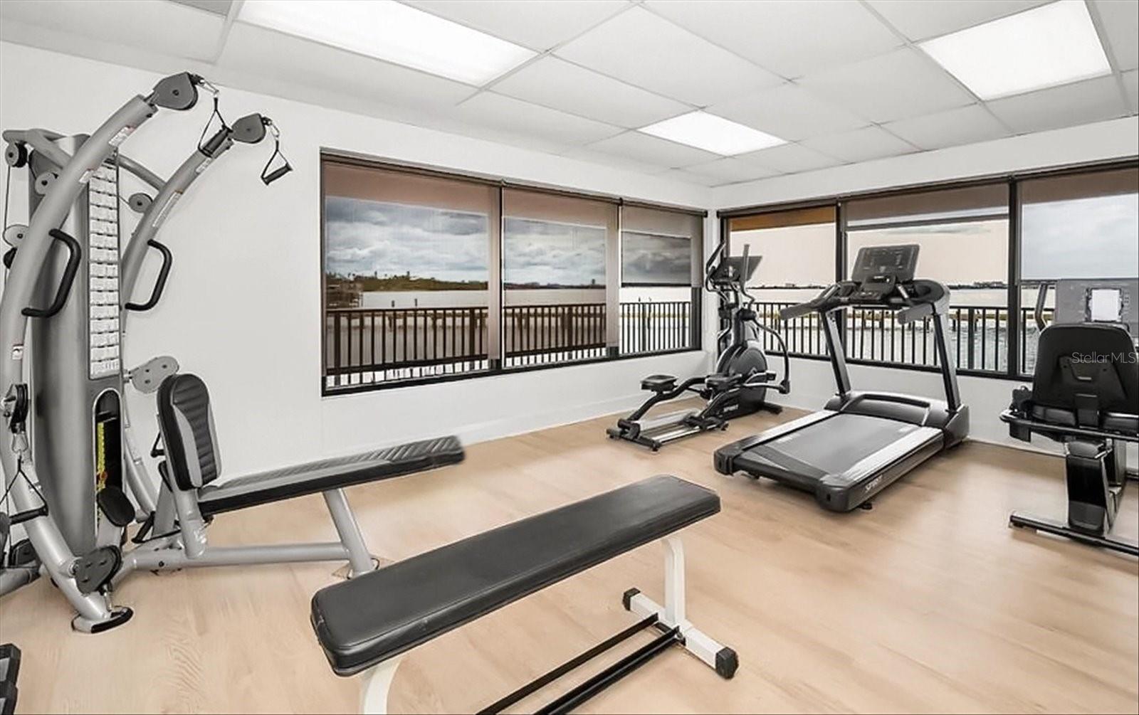 Image 44 of 55 For 634 Edgewater Drive 444