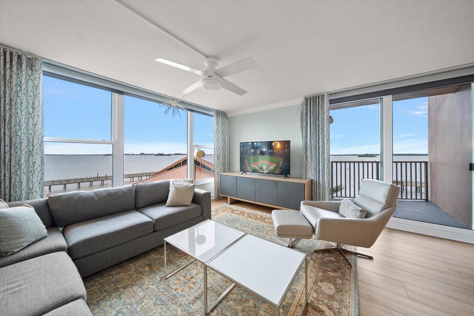 Image 9 of 55 For 634 Edgewater Drive 444