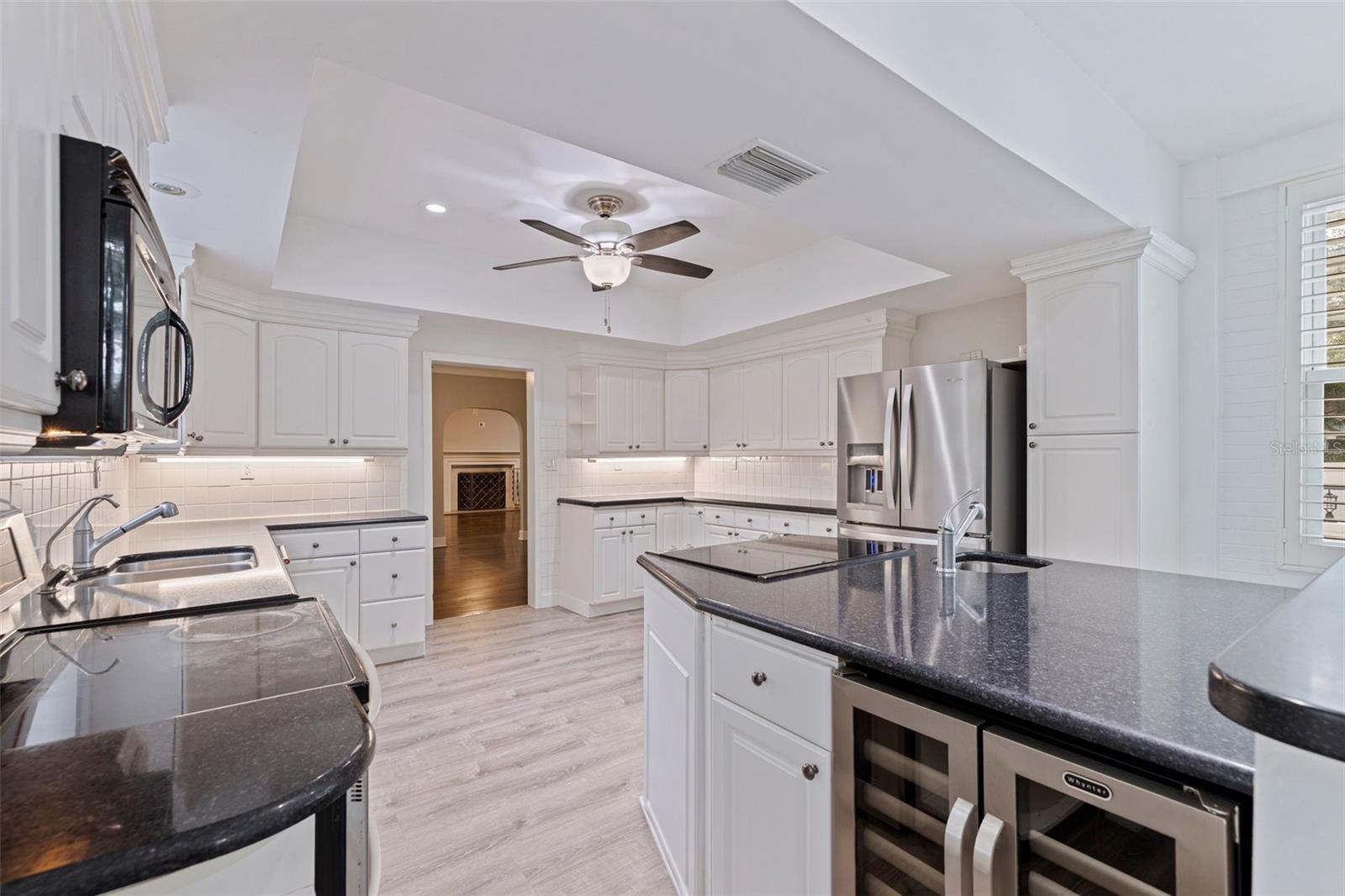 Image 22 of 54 For 106 25th Avenue Ne