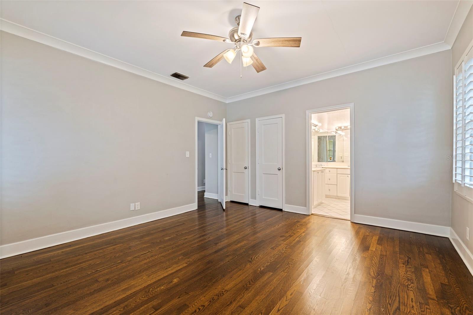 Image 26 of 54 For 106 25th Avenue Ne