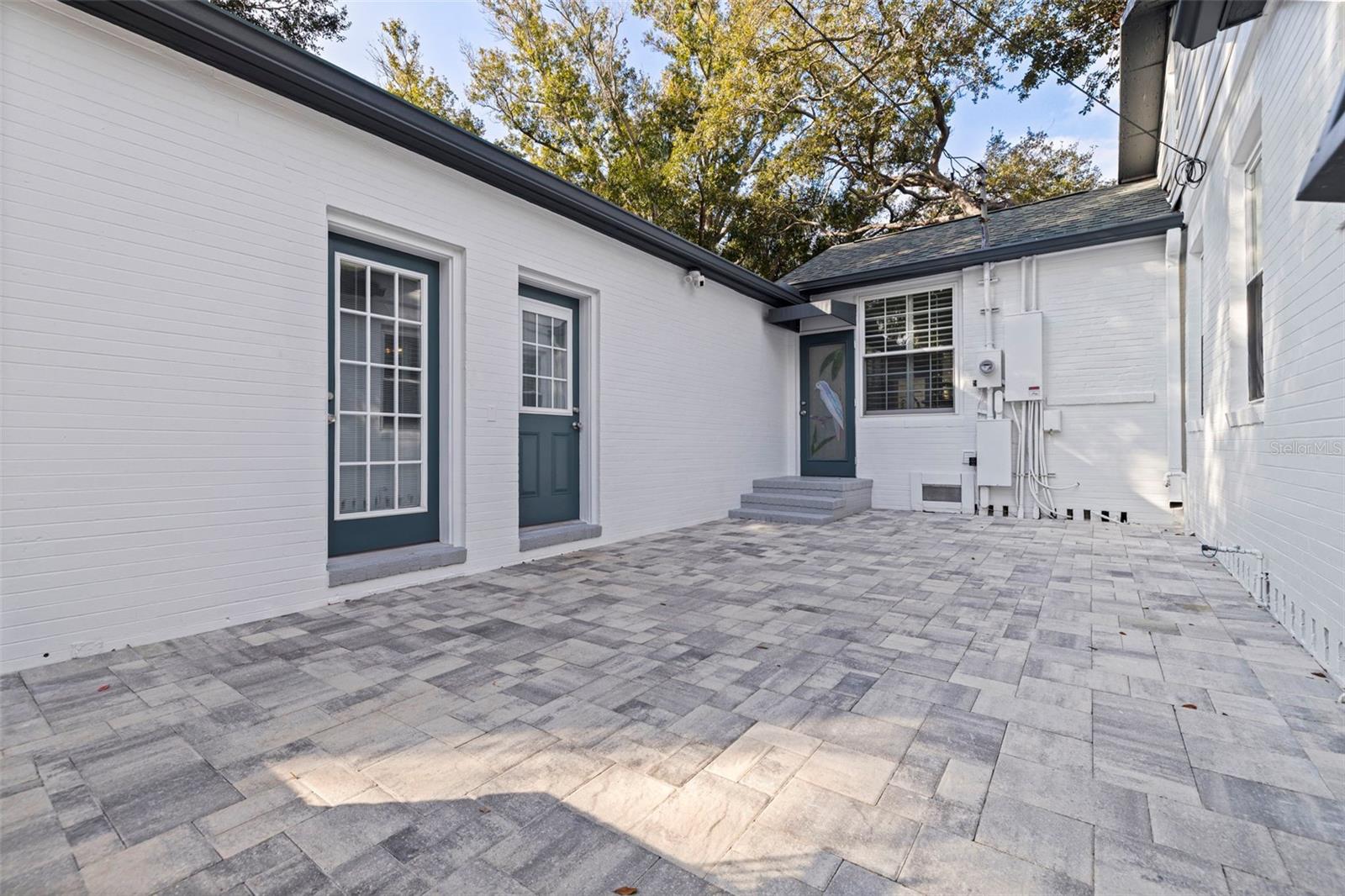 Image 36 of 54 For 106 25th Avenue Ne