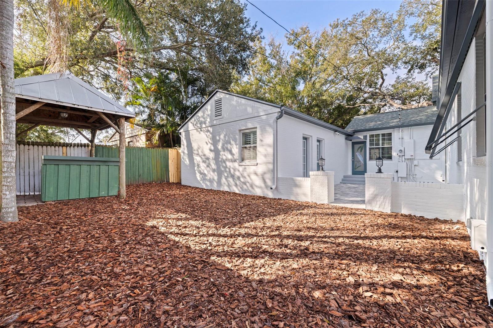 Image 37 of 54 For 106 25th Avenue Ne