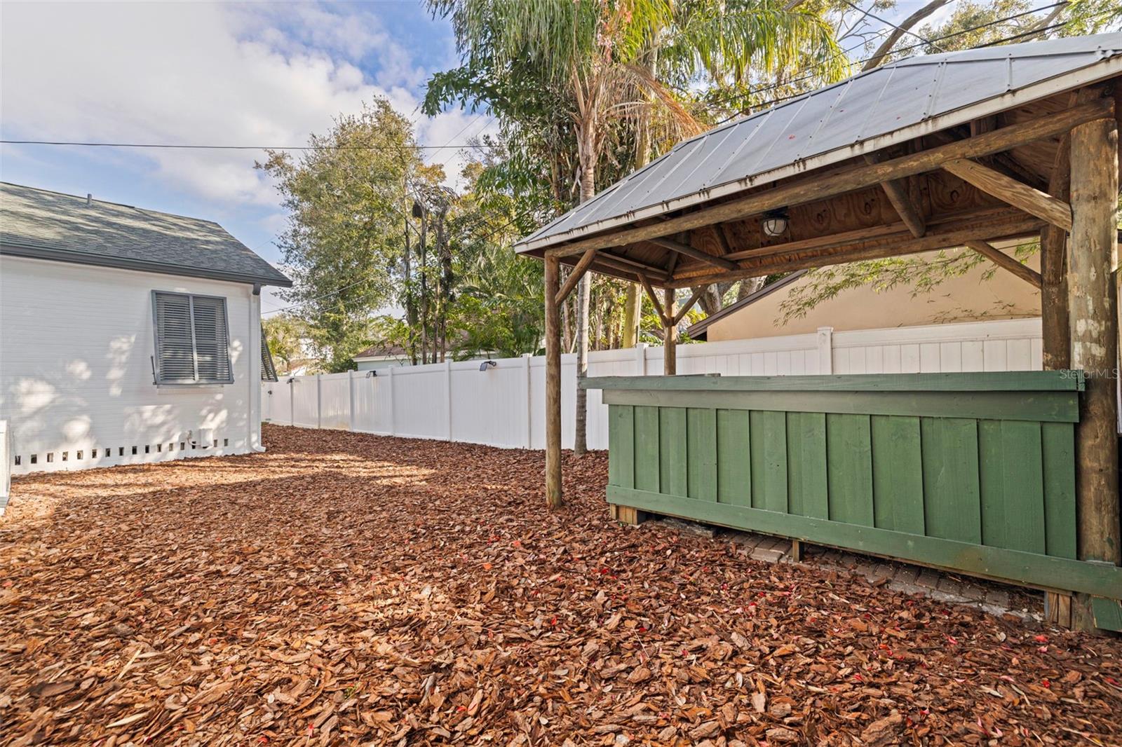 Image 38 of 54 For 106 25th Avenue Ne