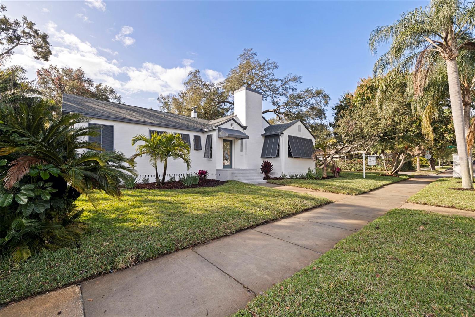 Image 4 of 54 For 106 25th Avenue Ne