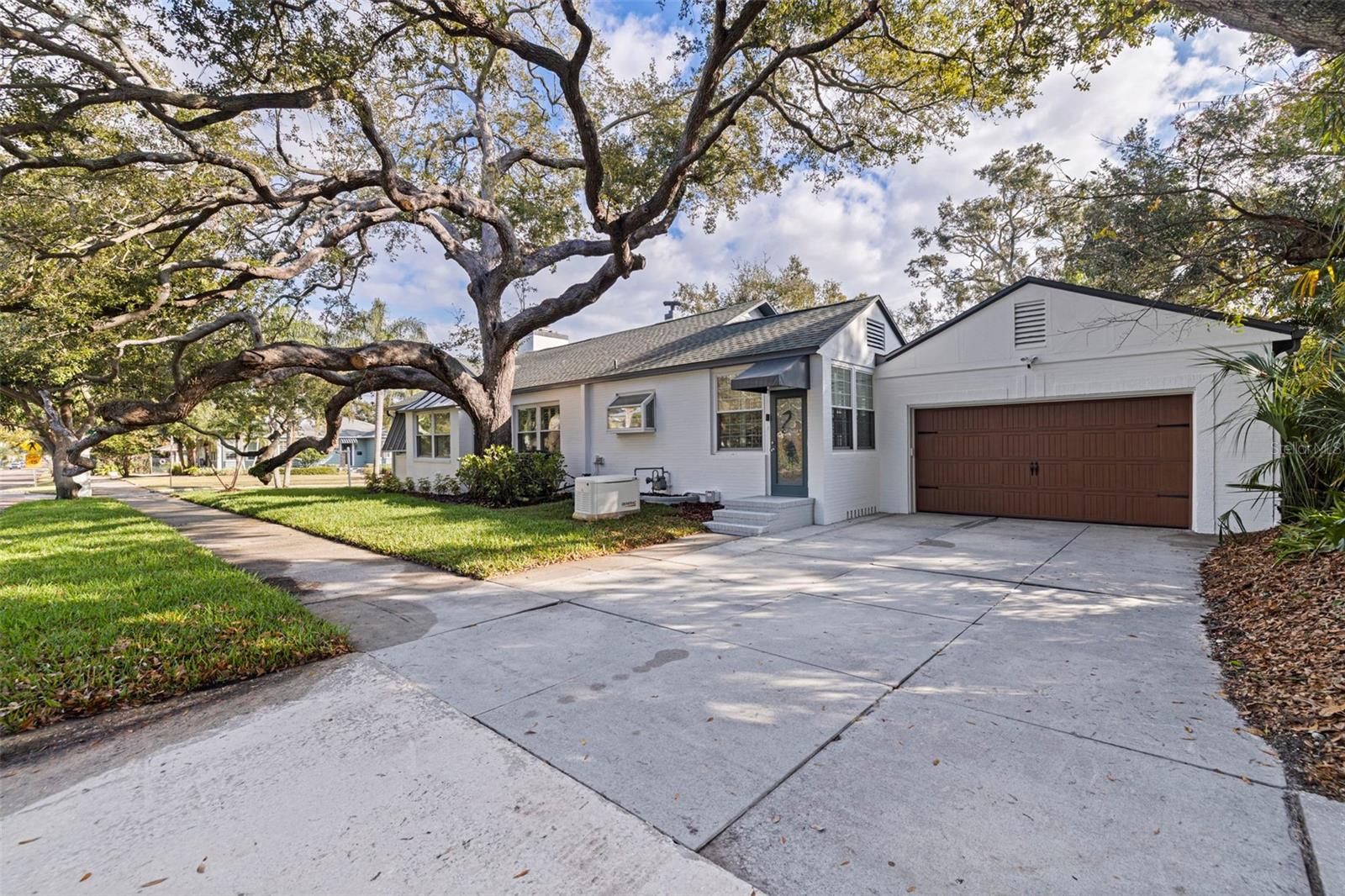 Image 44 of 54 For 106 25th Avenue Ne