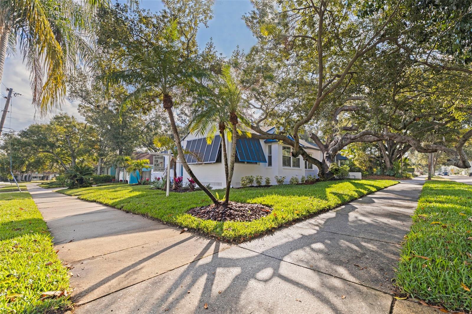 Image 5 of 54 For 106 25th Avenue Ne