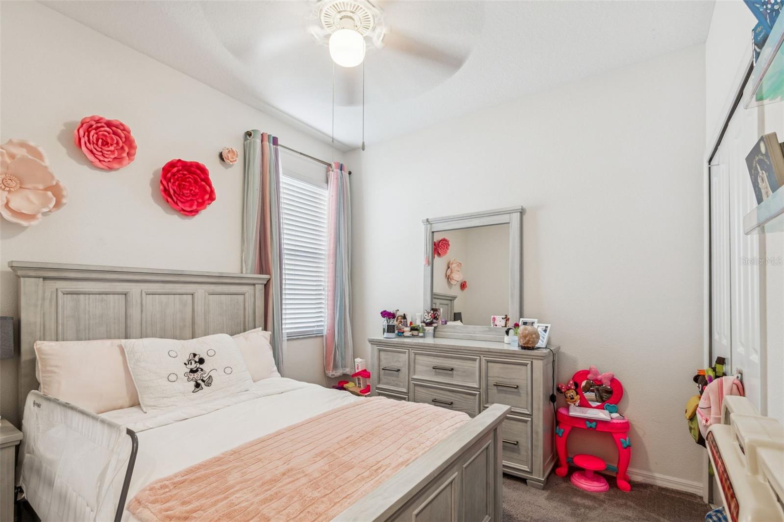 Image 22 of 31 For 21447 Starry Eyes Way